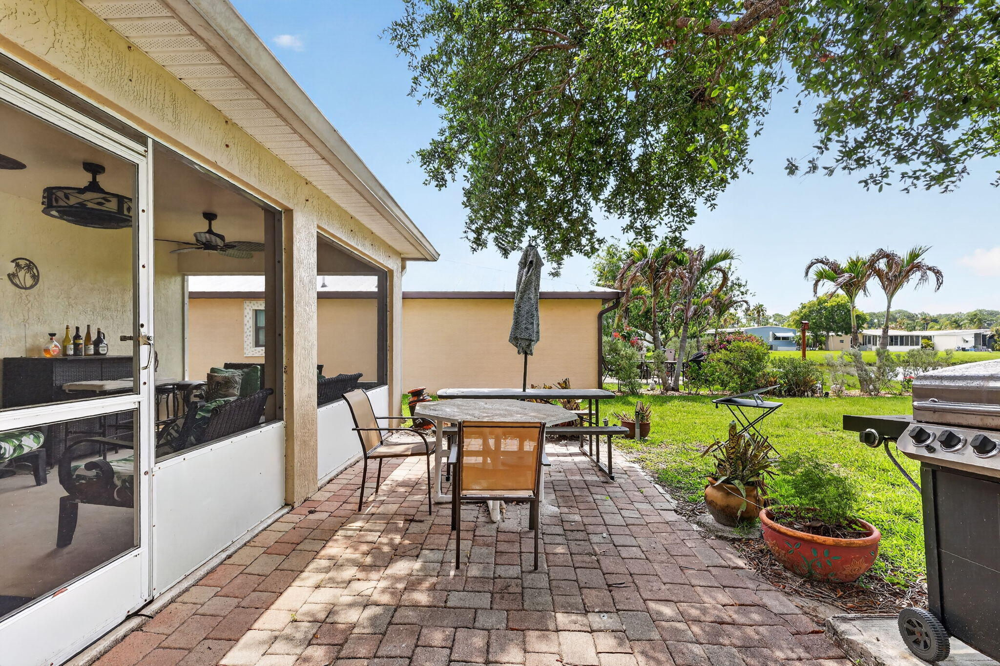SPANISH LAKES ONE LEASEHOLD ESTATES - Residential