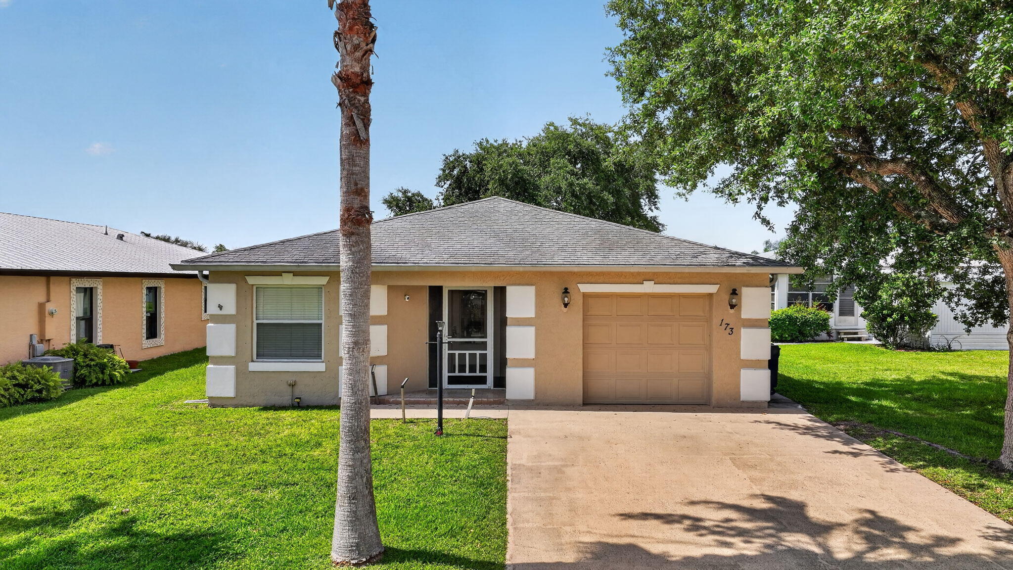 SPANISH LAKES ONE LEASEHOLD ESTATES - Residential