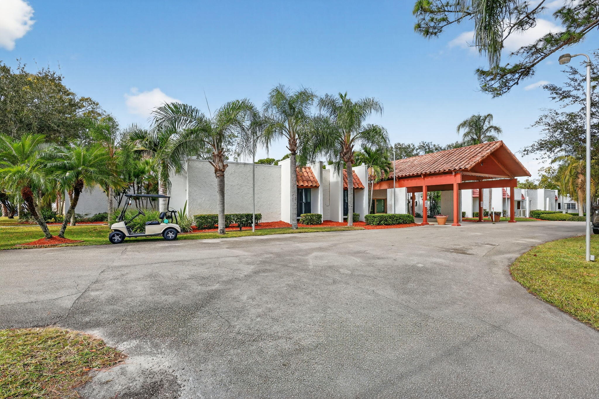 SPANISH LAKES ONE LEASEHOLD ESTATES - Residential