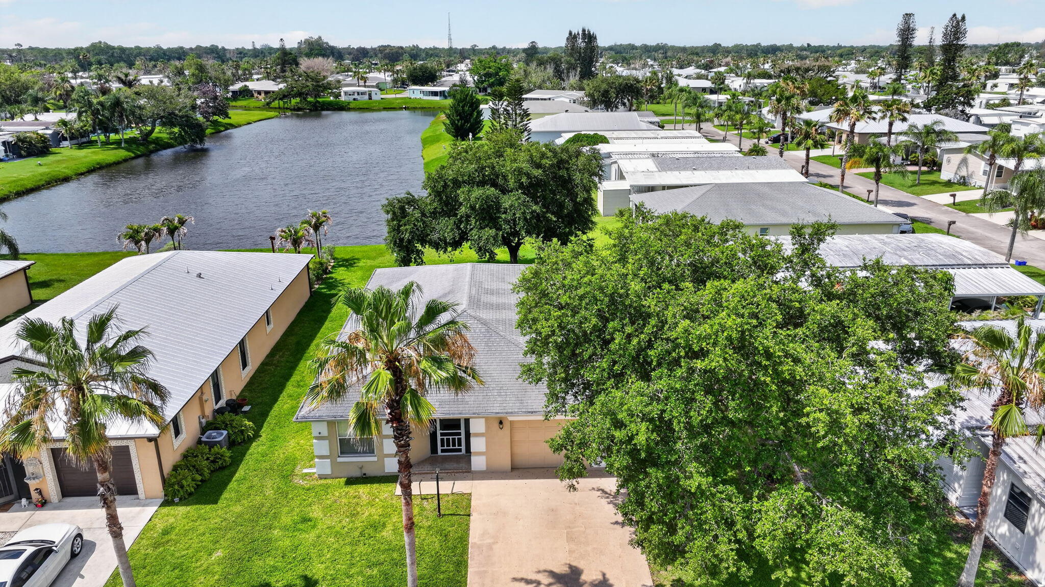 SPANISH LAKES ONE LEASEHOLD ESTATES - Residential
