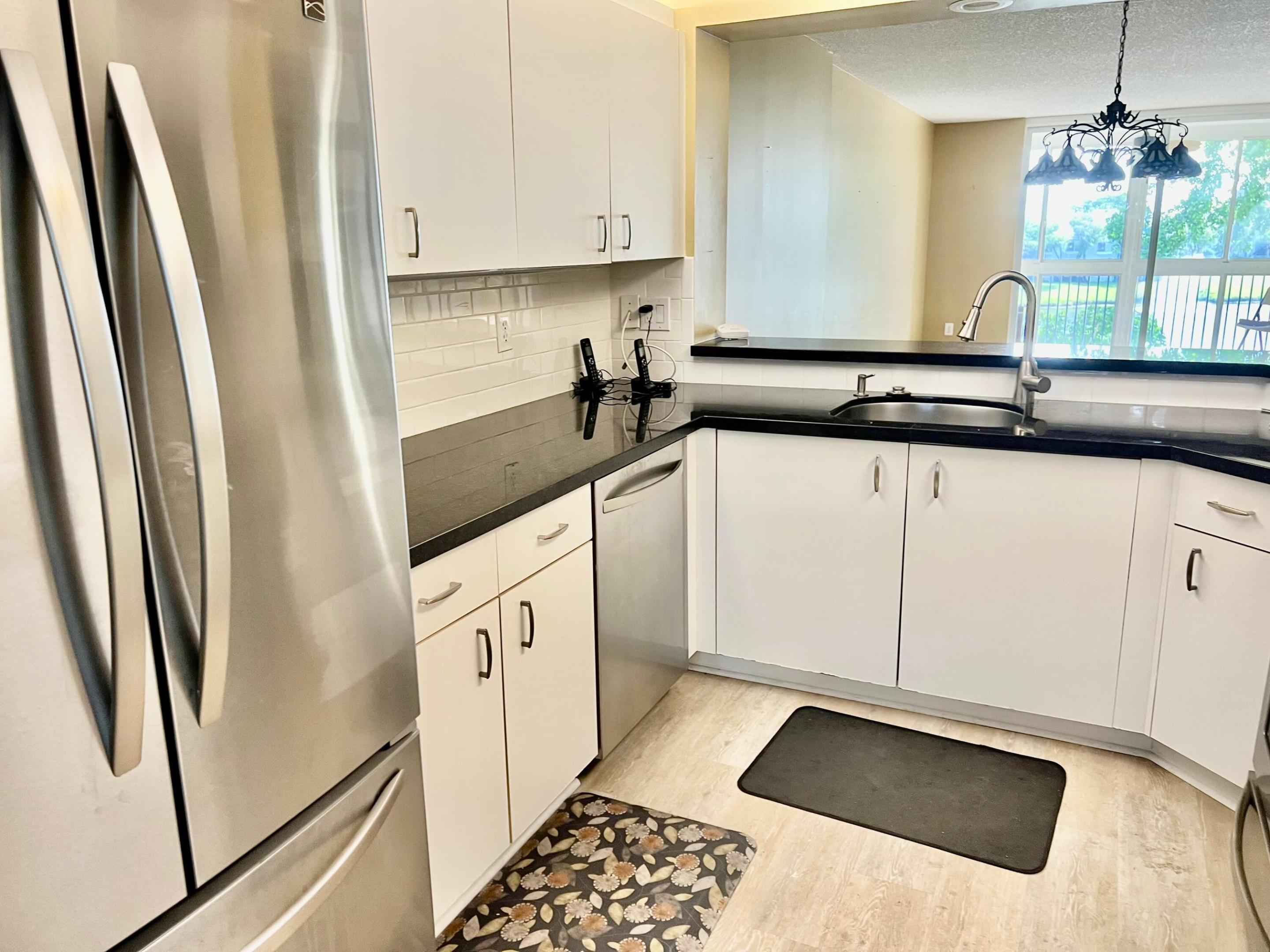 WELDON CONDOMINIUM - Residential