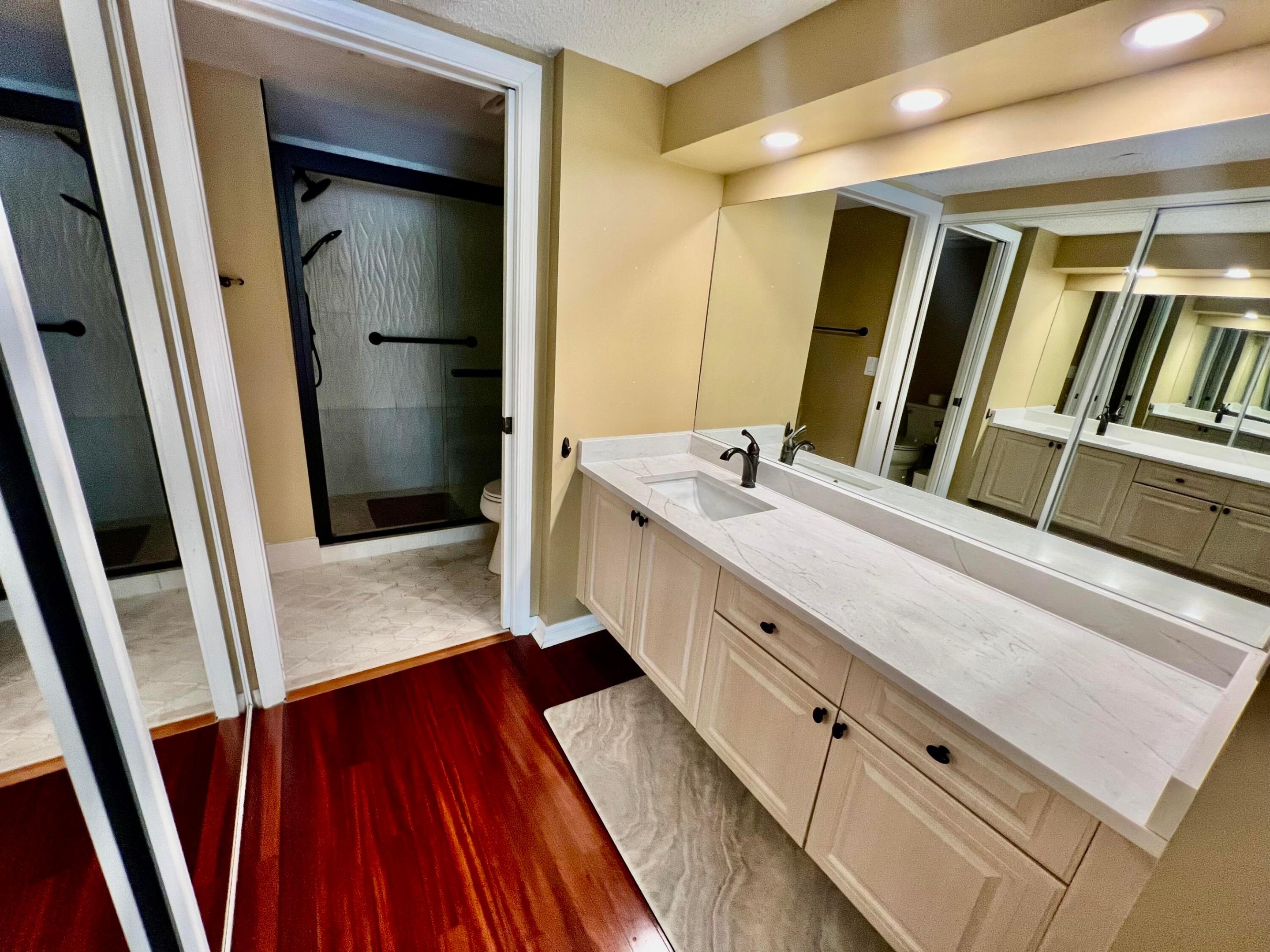 WELDON CONDOMINIUM - Residential