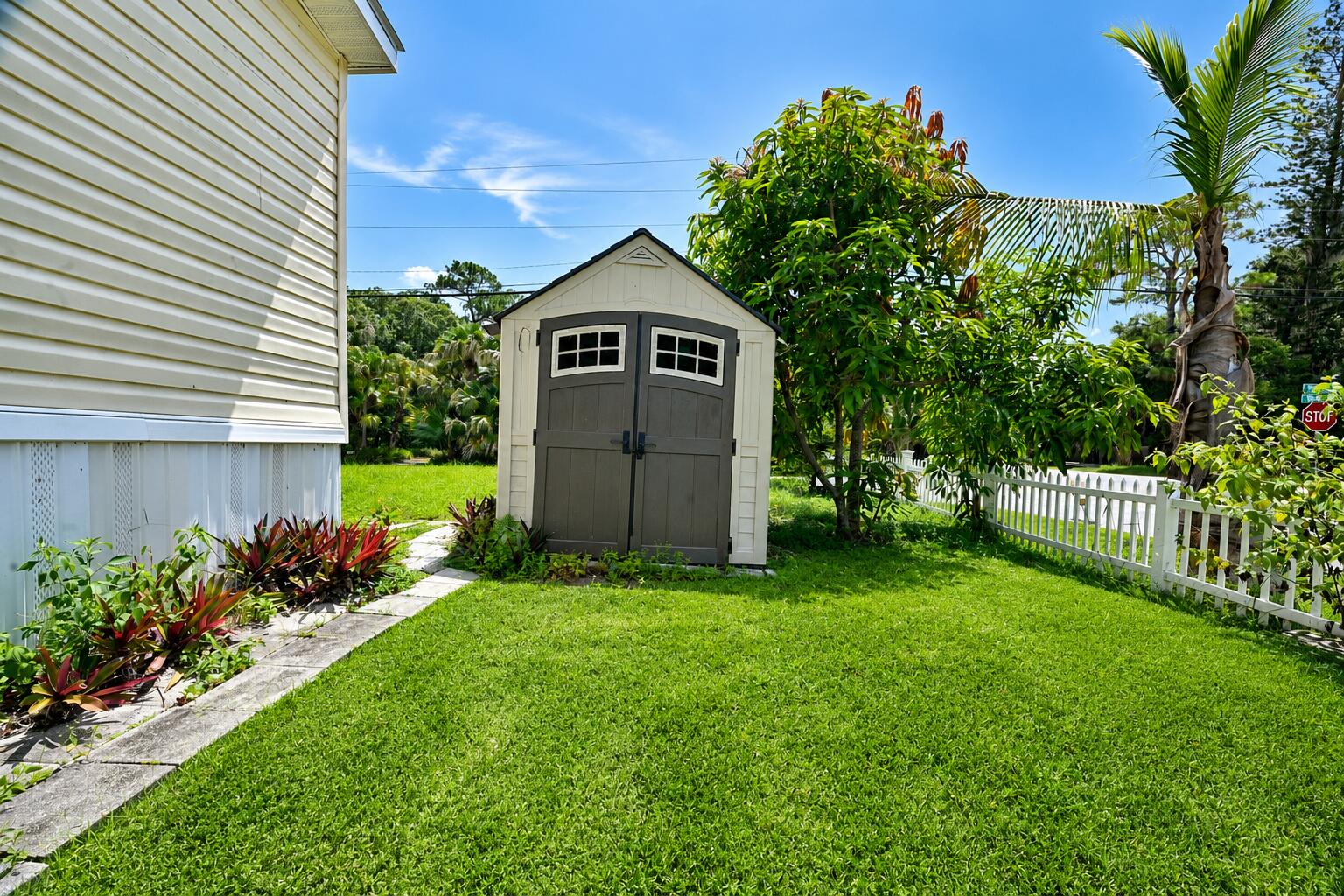 SUNSHINE PARKWAY MANOR UNRECORDED - Residential