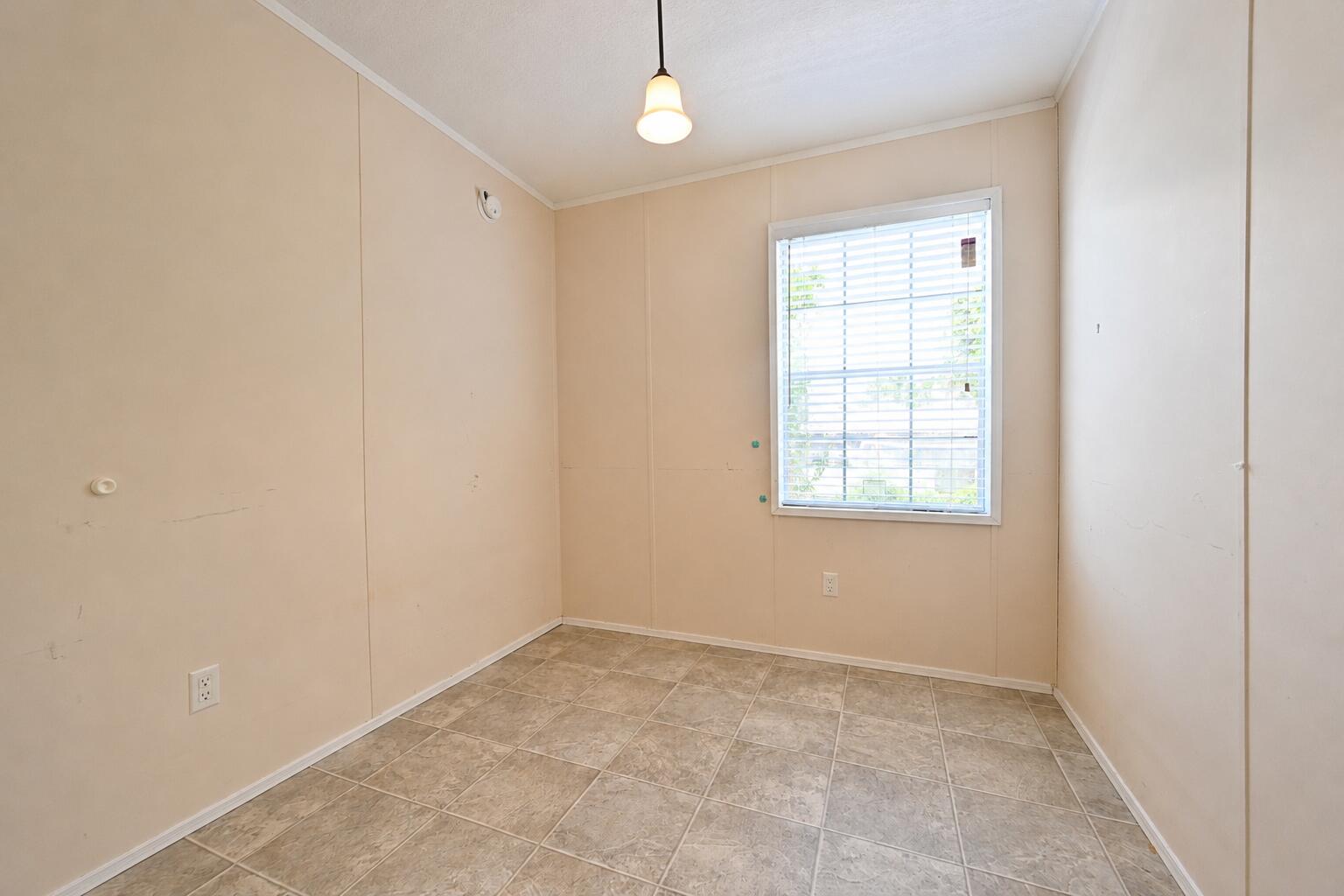 SUNSHINE PARKWAY MANOR UNRECORDED - Residential