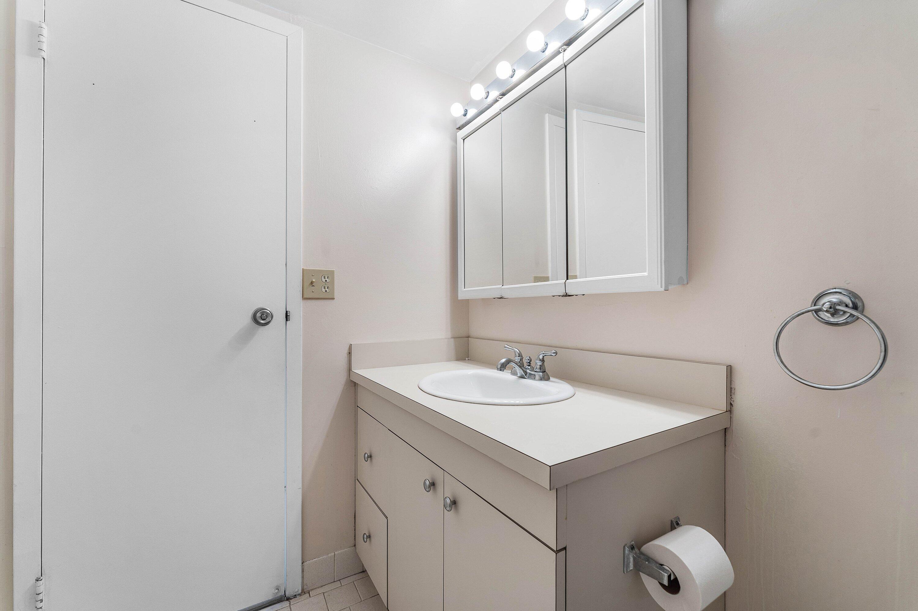 PALM BEACH HARBOUR CLUB CONDO - Residential