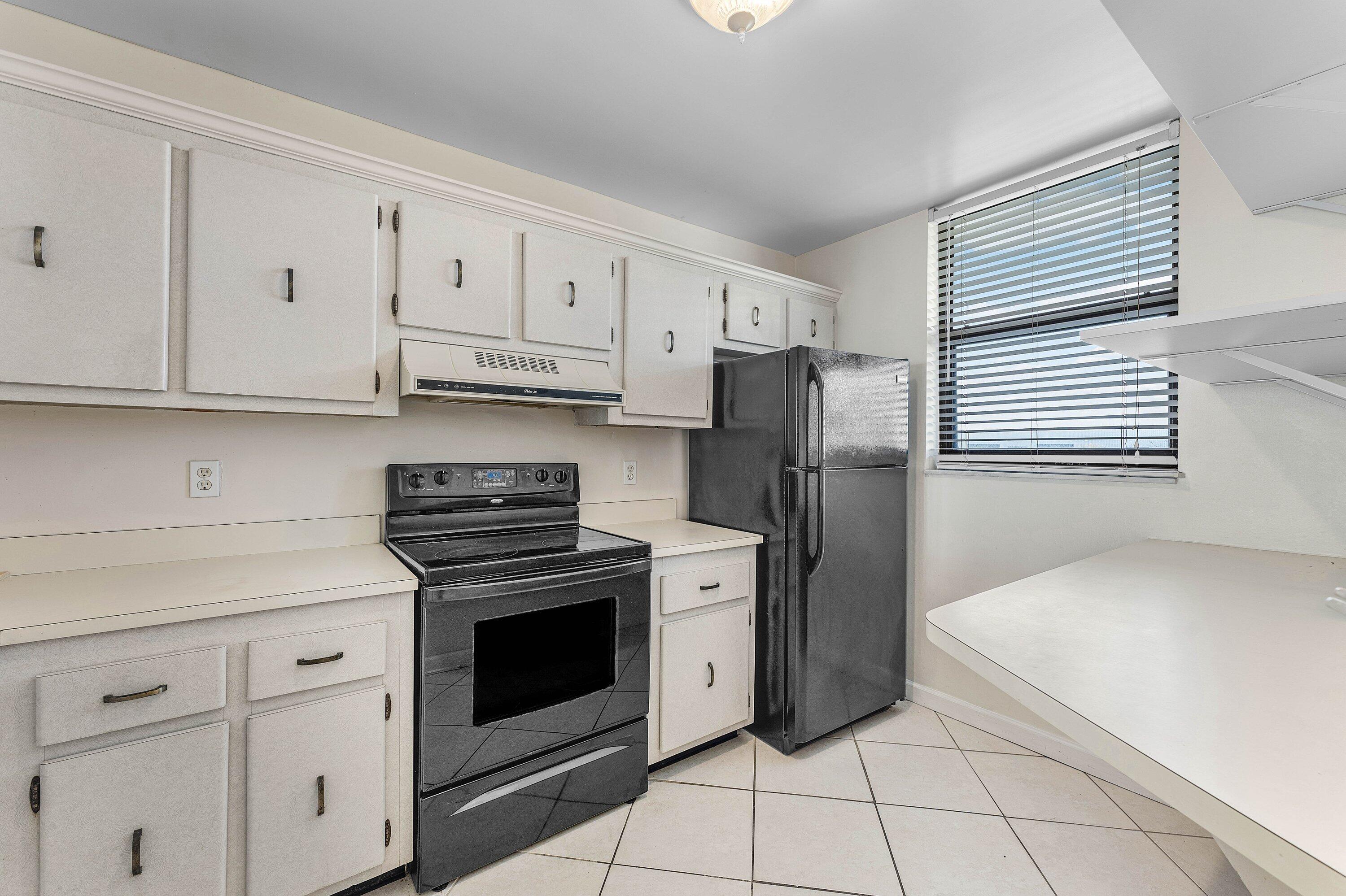 PALM BEACH HARBOUR CLUB CONDO - Residential