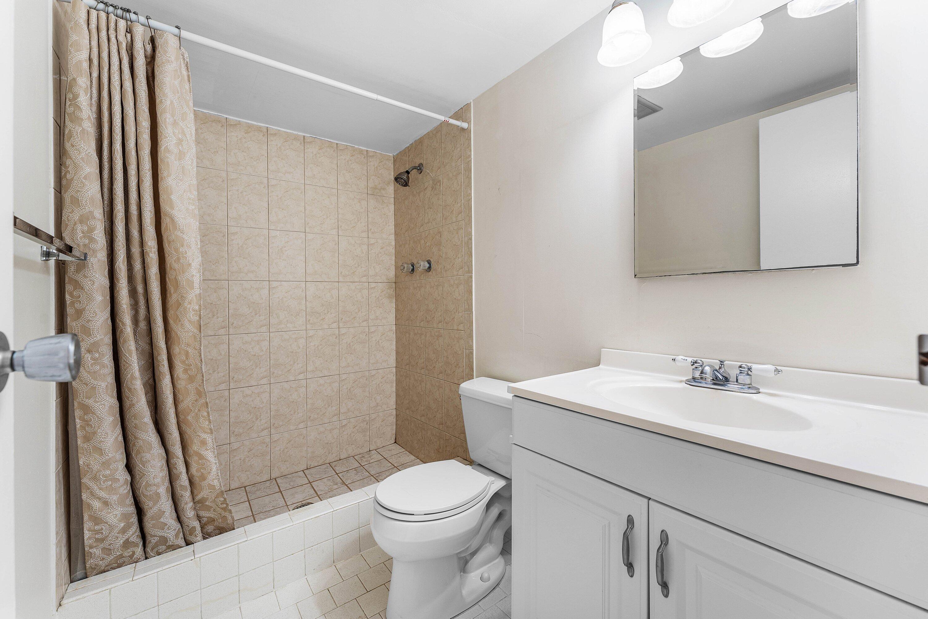 PALM BEACH HARBOUR CLUB CONDO - Residential