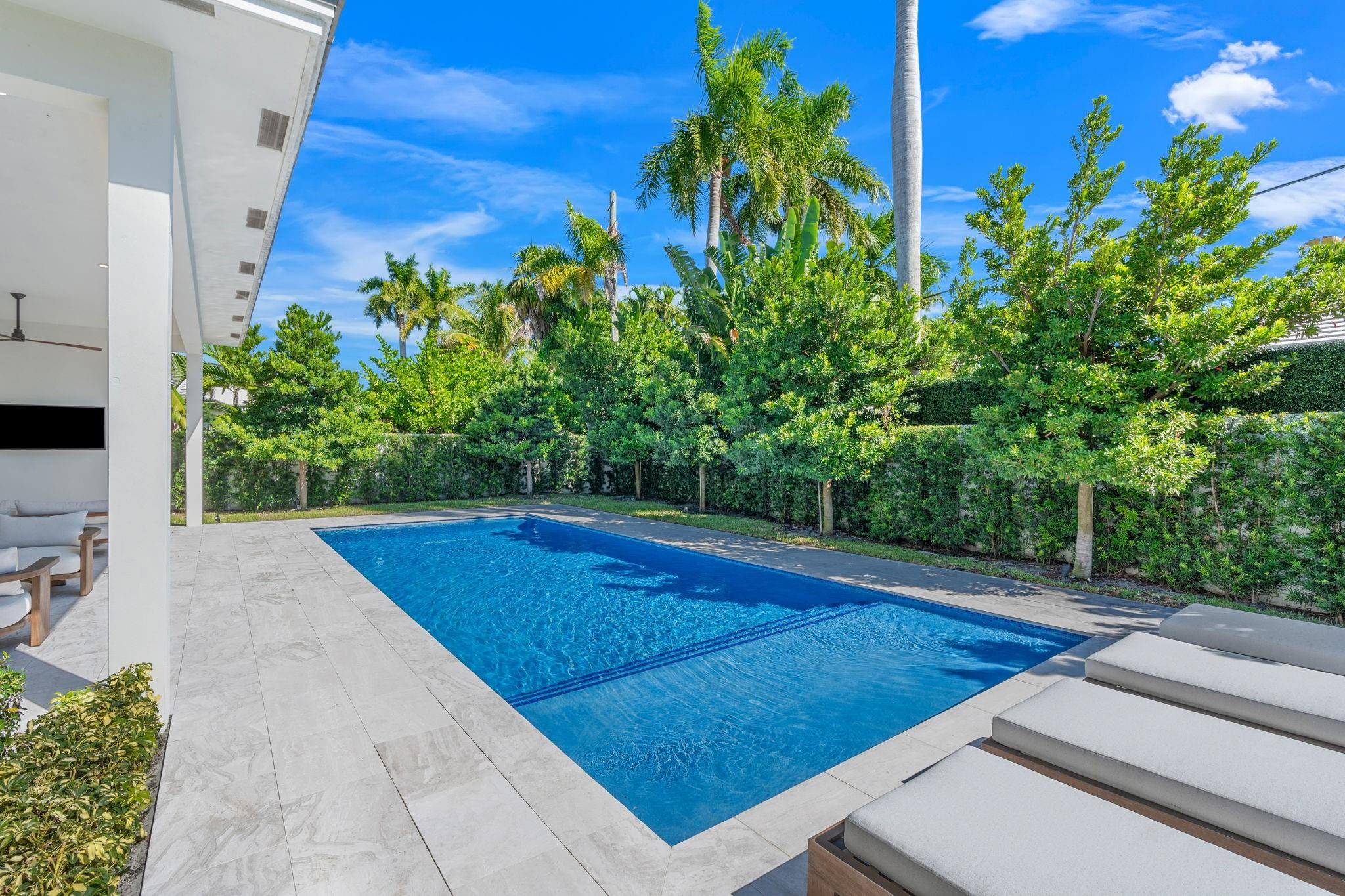 Coral Ridge 21-50 B - Residential