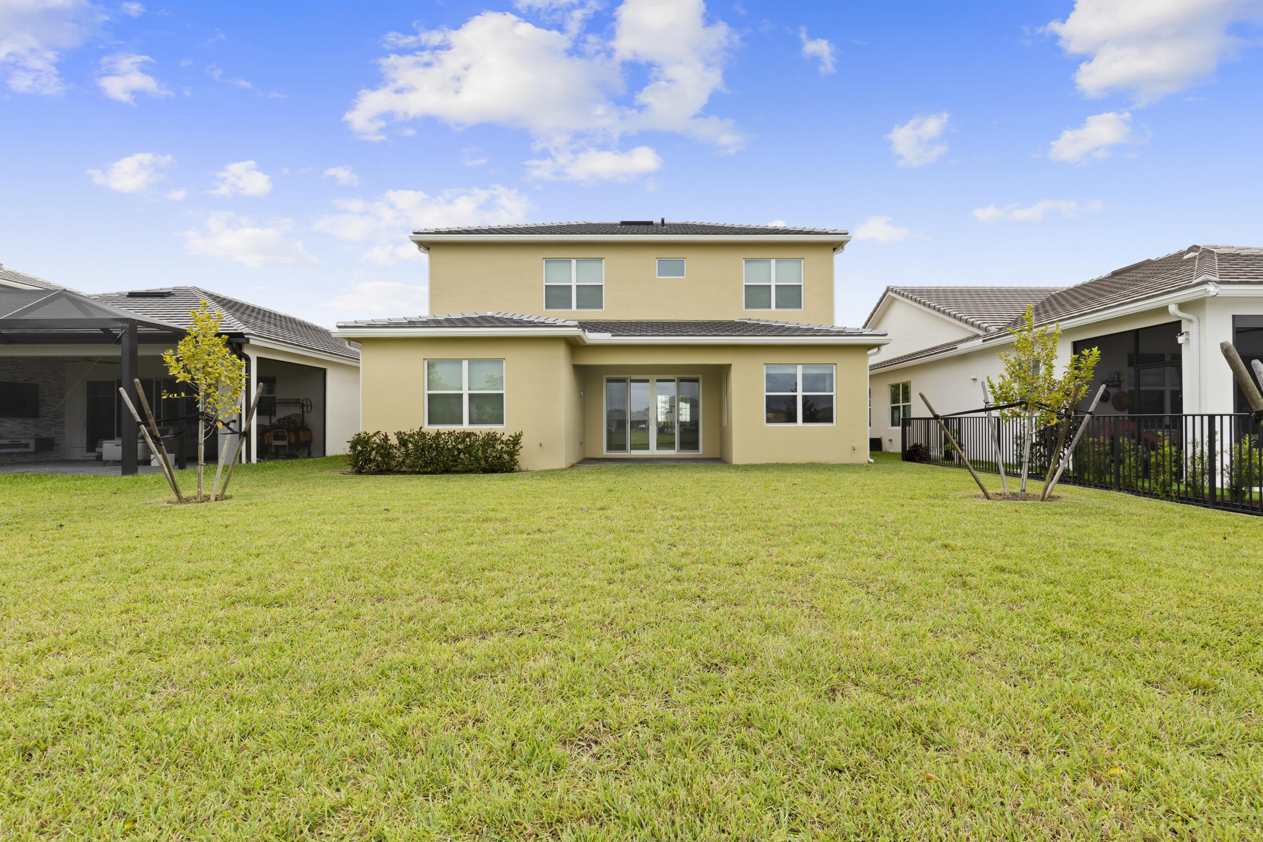 PINES OF WESTLAKE - Residential Lease