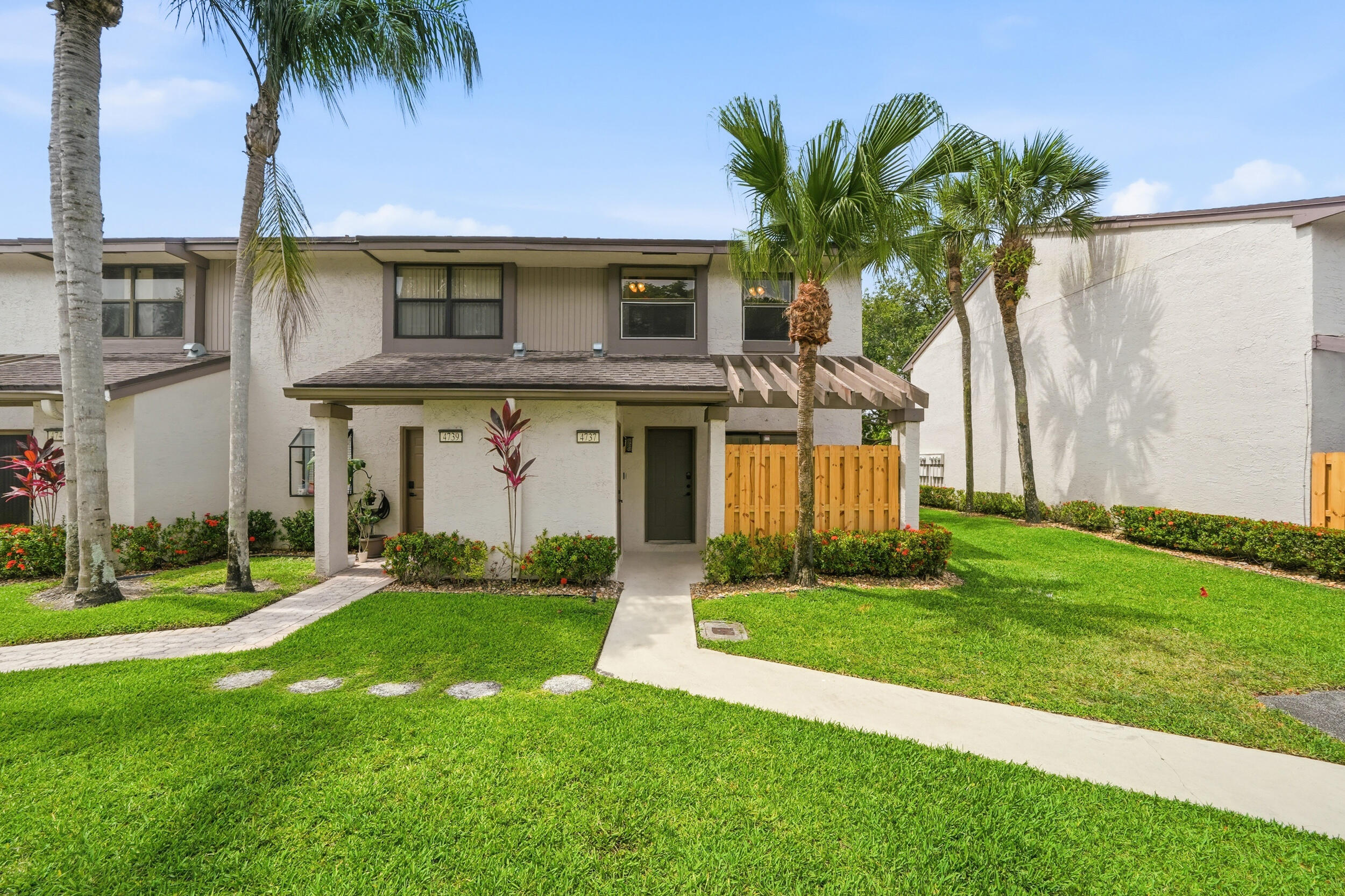 SPRINGDALE LAKE D CONDO - Residential