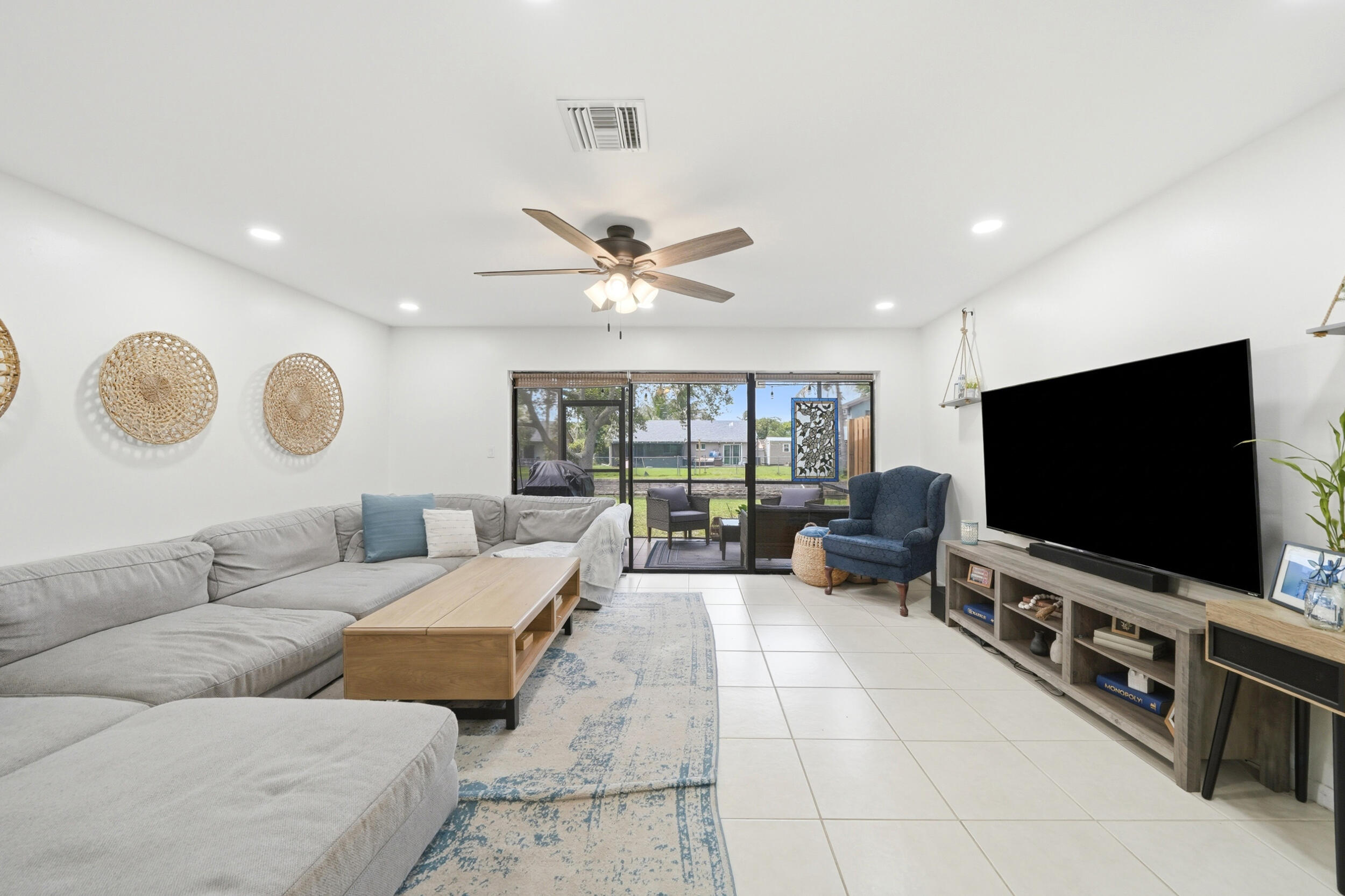 SPRINGDALE LAKE D CONDO - Residential