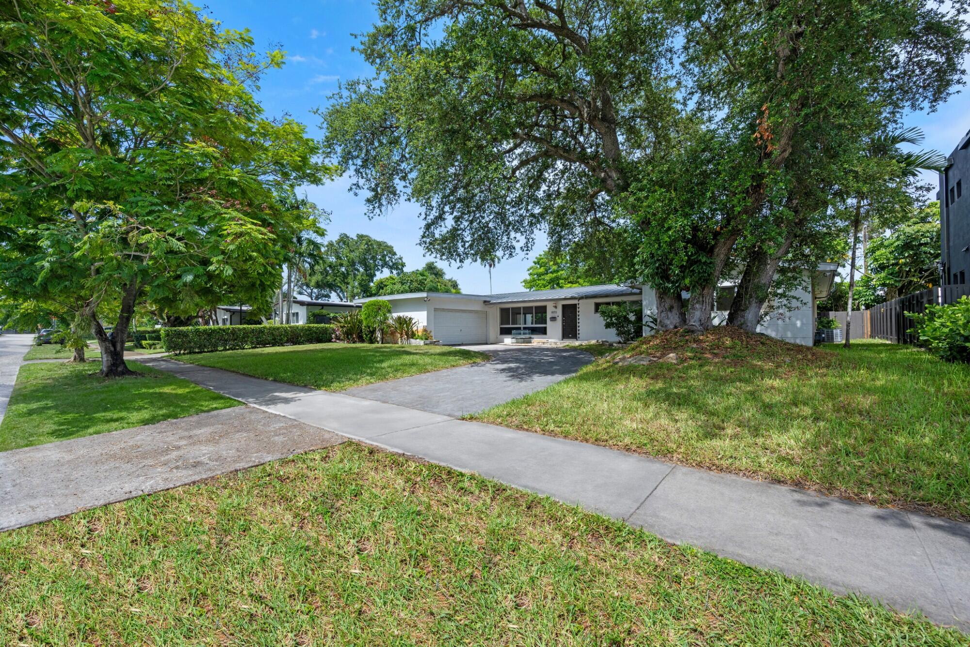HIGHLAND WOODS SEC 1 - Residential