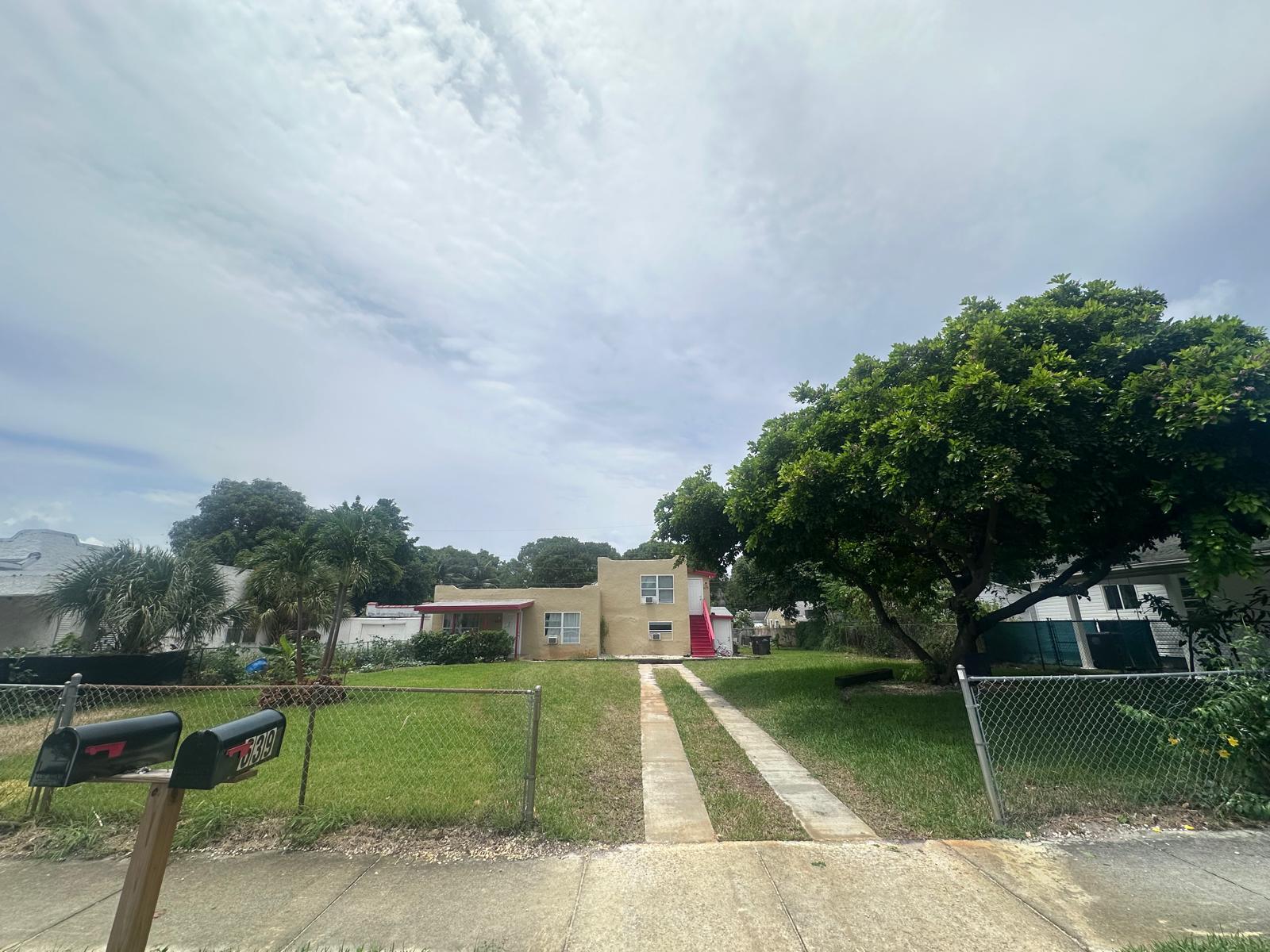 NORTH PALM BCH 2 - Residential