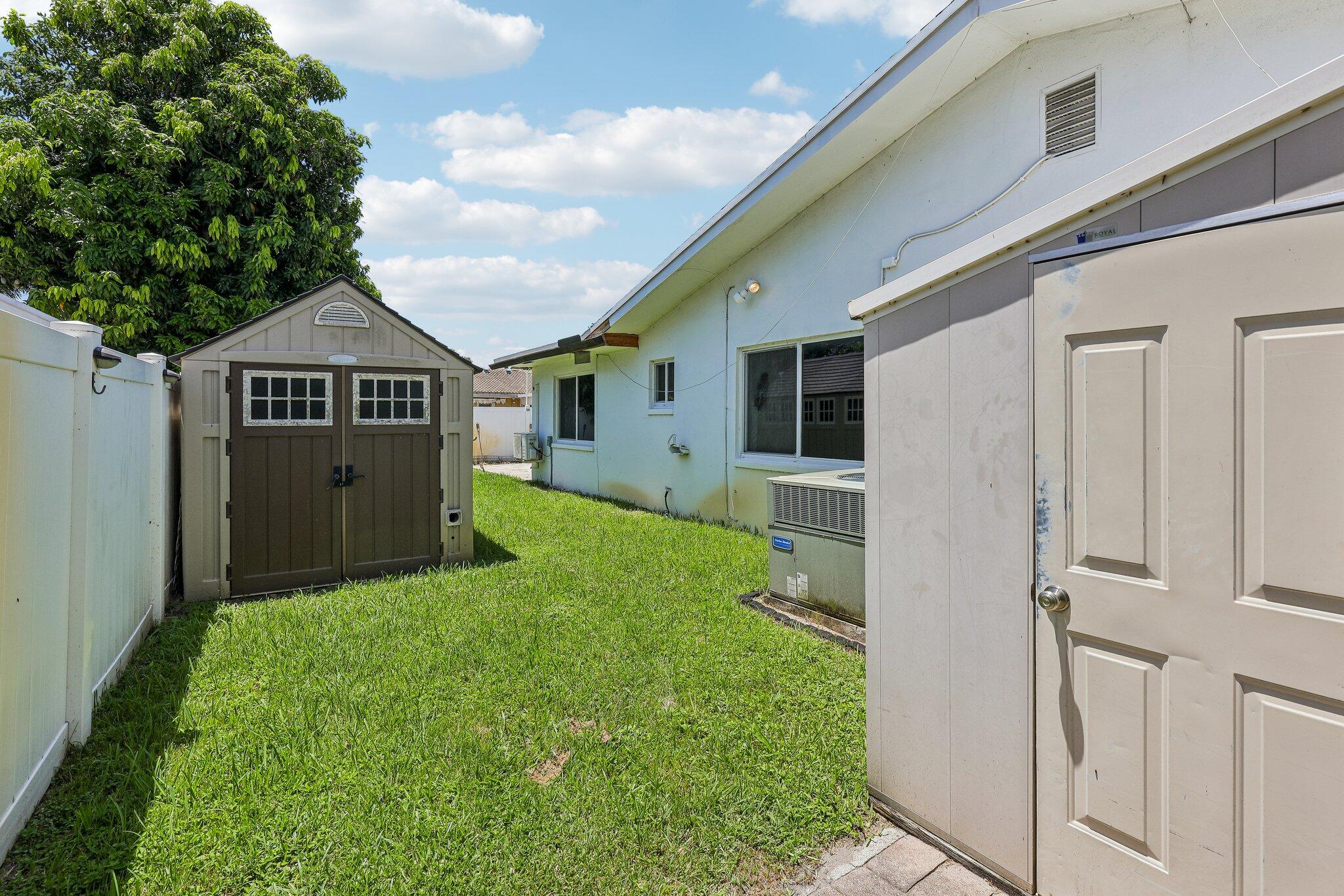 PALM-AIRE VILLAGE 2ND SEC - Residential