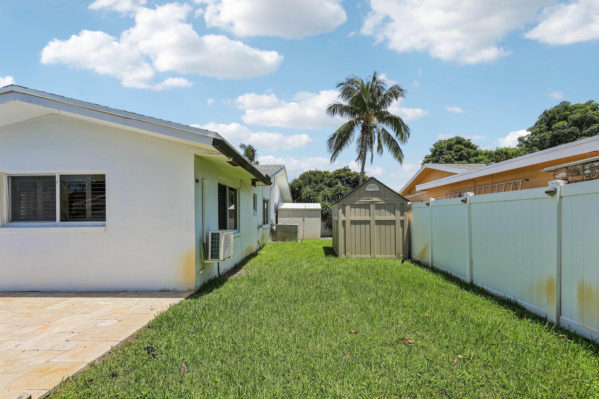 PALM-AIRE VILLAGE 2ND SEC - Residential
