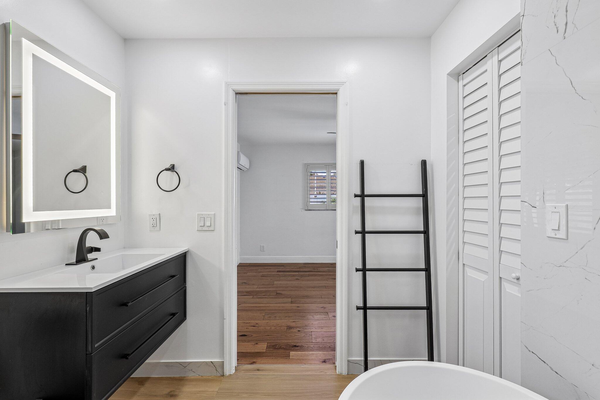 PALM-AIRE VILLAGE 2ND SEC - Residential