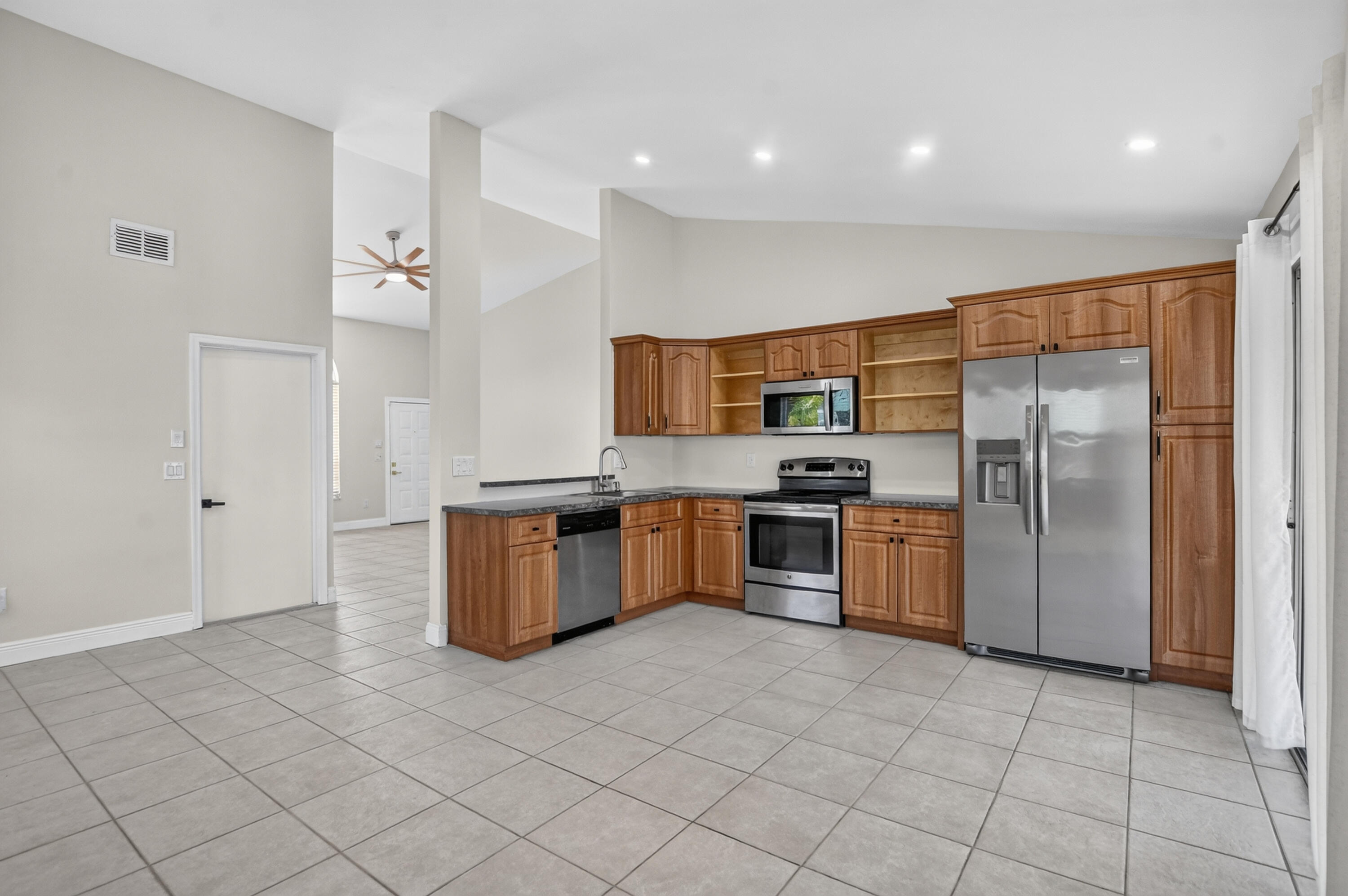 TRENDS AT BOCA RATON UNIT 1 - Residential