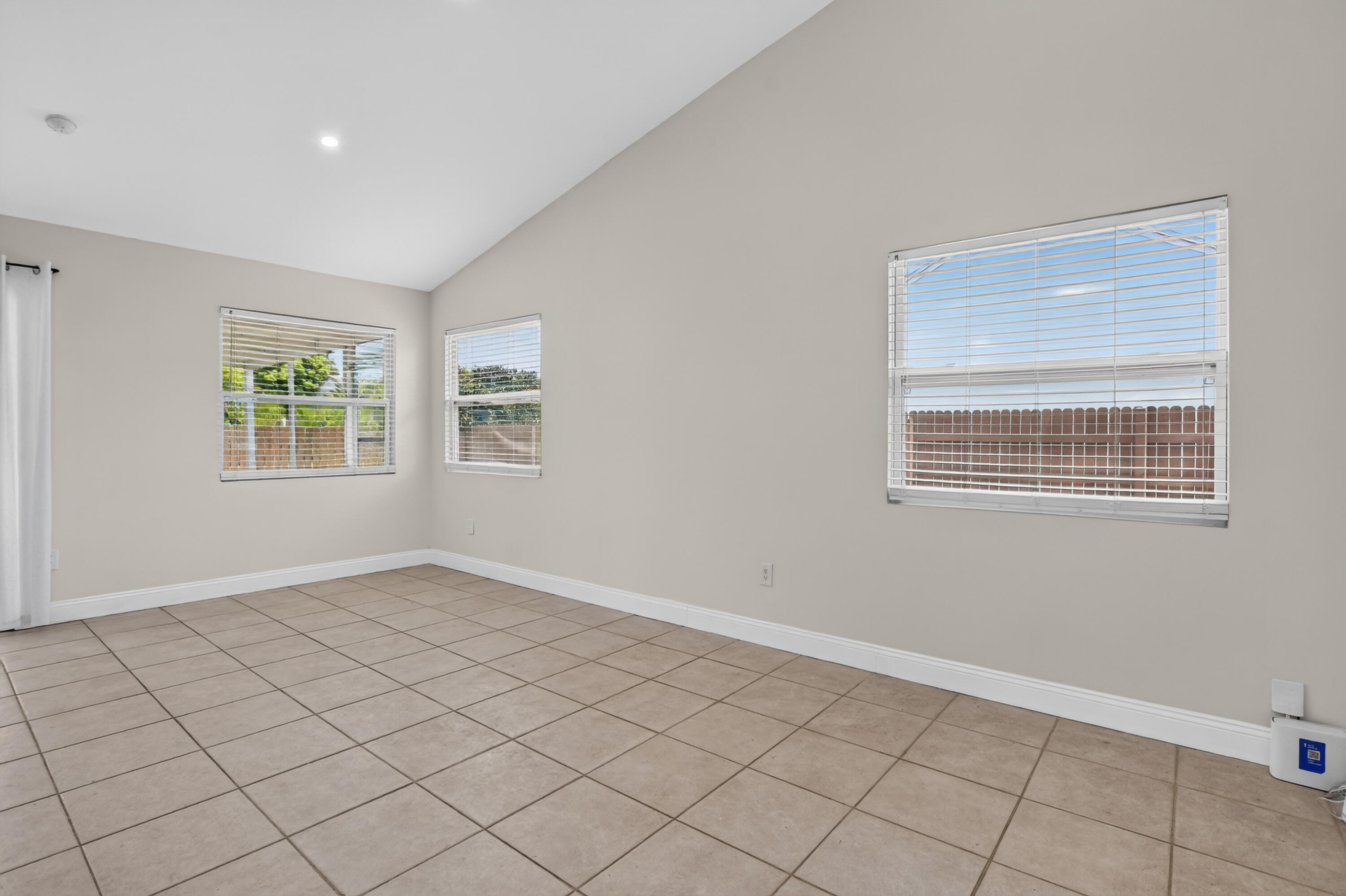 TRENDS AT BOCA RATON UNIT 1 - Residential