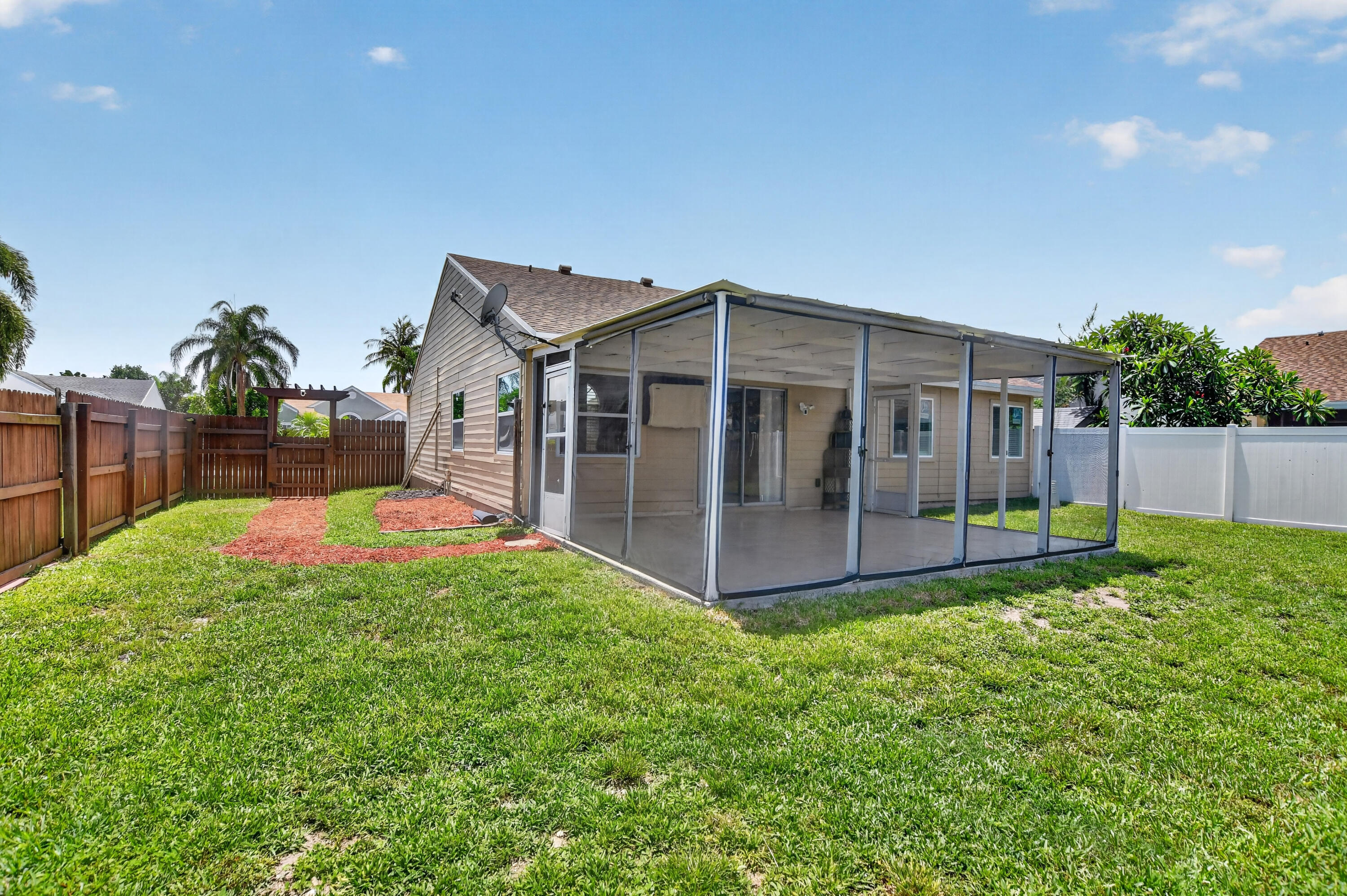 TRENDS AT BOCA RATON UNIT 1 - Residential