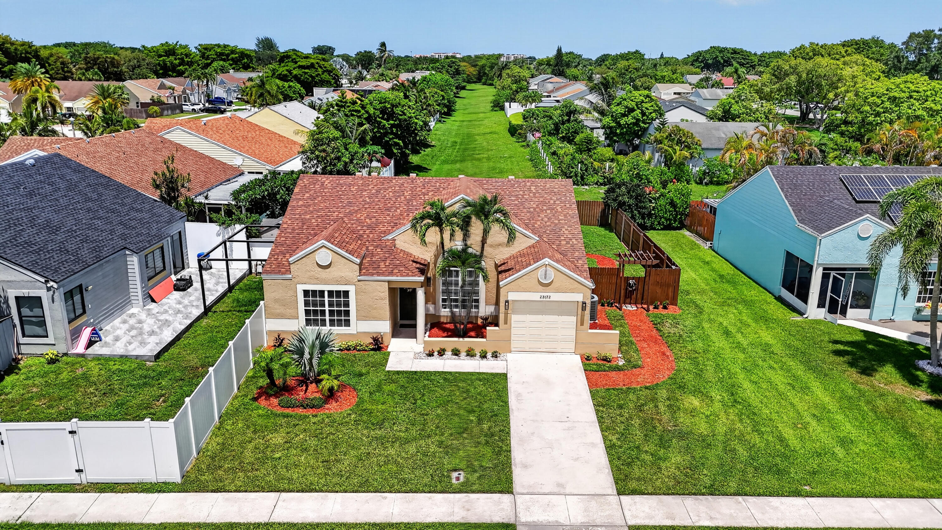 TRENDS AT BOCA RATON UNIT 1 - Residential