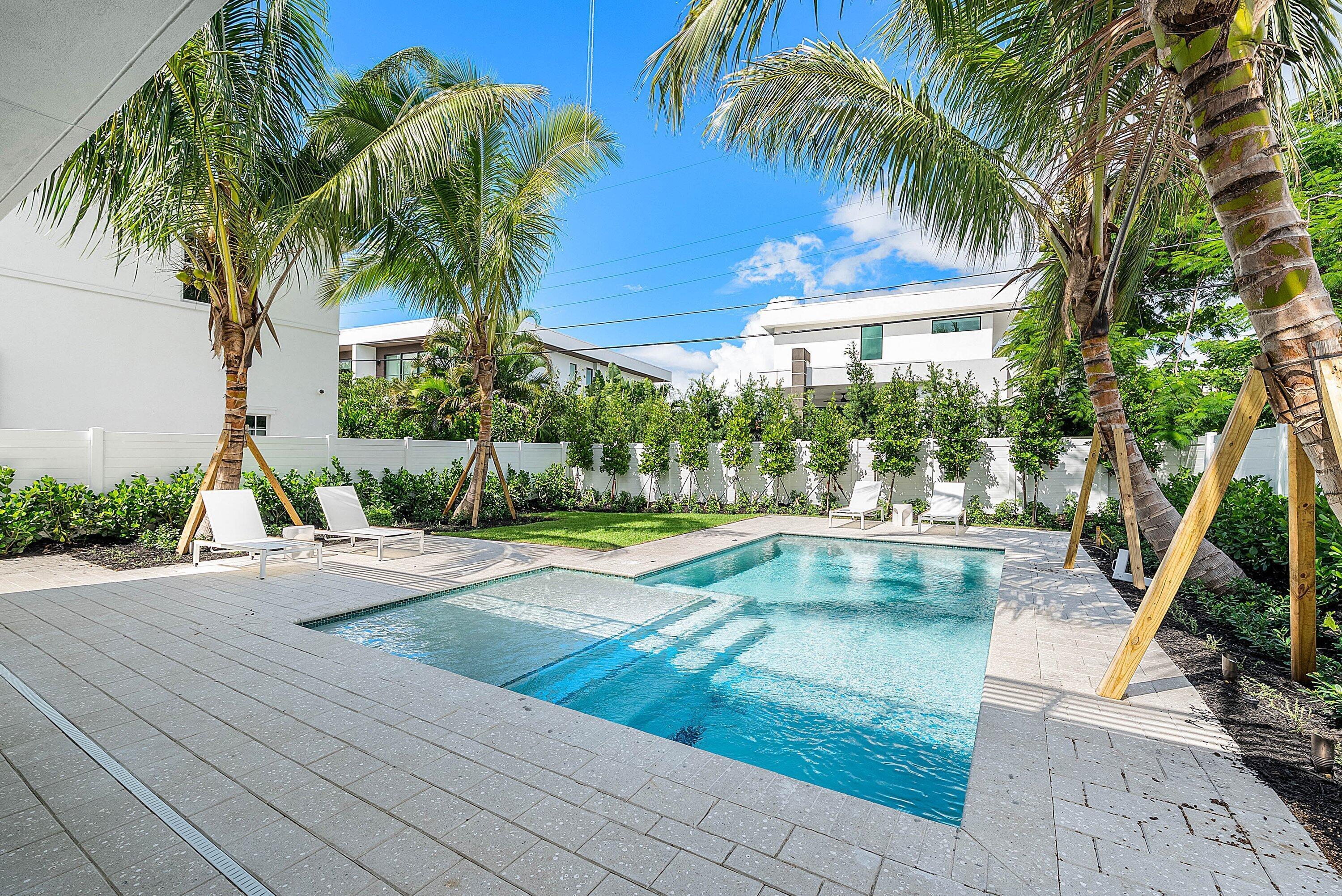 LA HACIENDA DELRAY - Residential