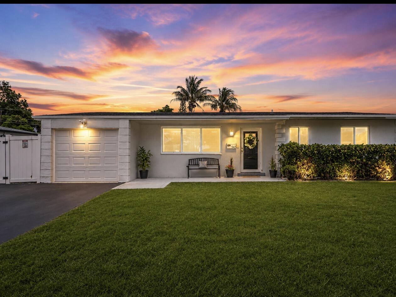 BREEZESWEPT PARK ESTATES - Residential