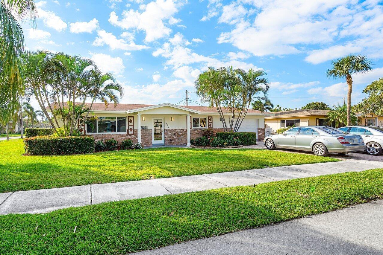 DEERFIELD BEACH GARDENS - Residential
