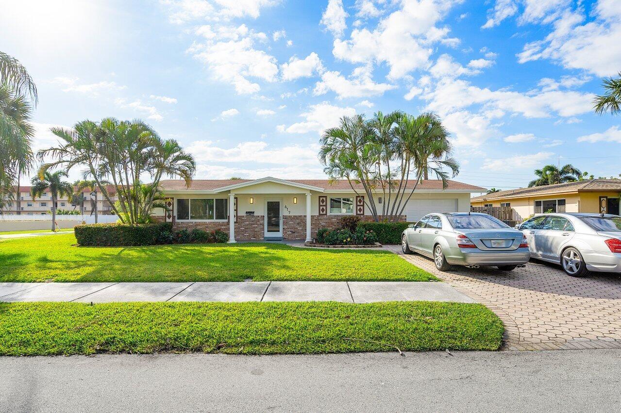 DEERFIELD BEACH GARDENS - Residential