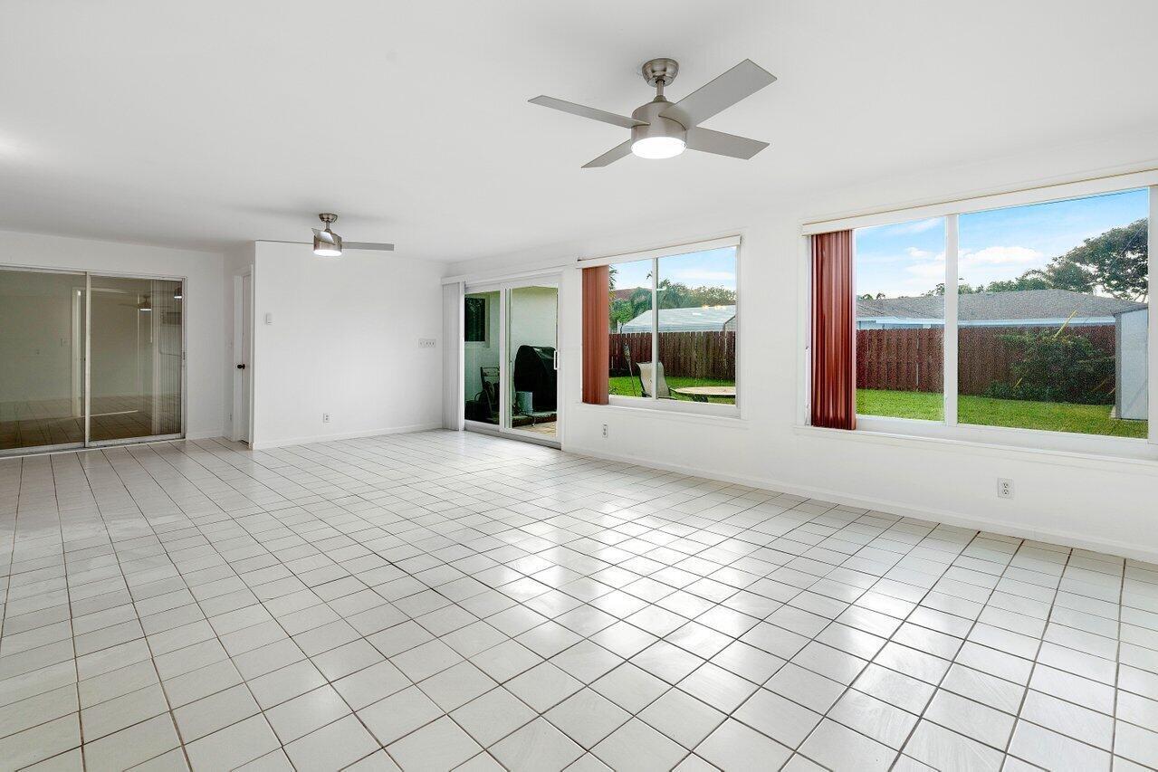 DEERFIELD BEACH GARDENS - Residential