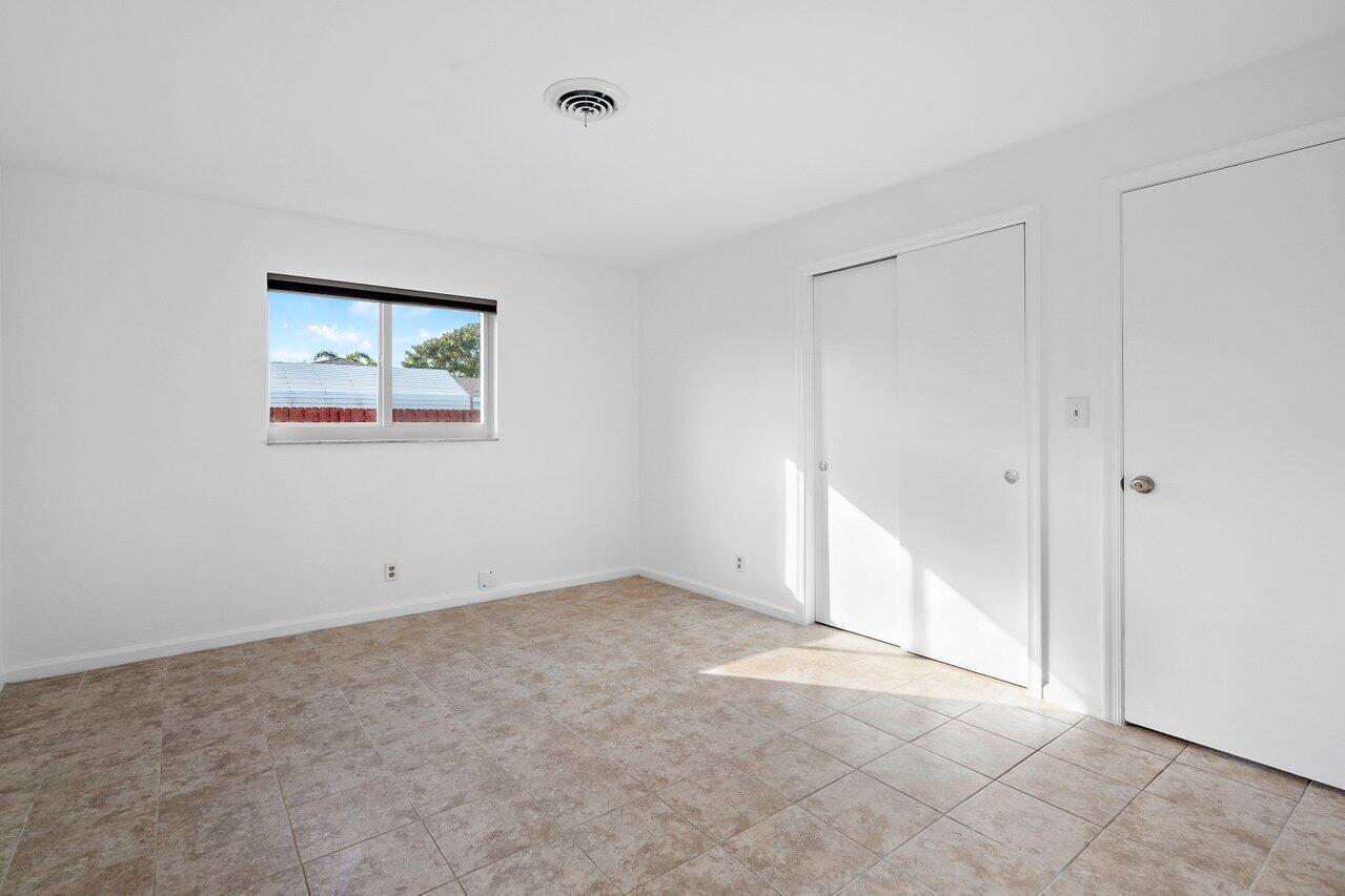 DEERFIELD BEACH GARDENS - Residential