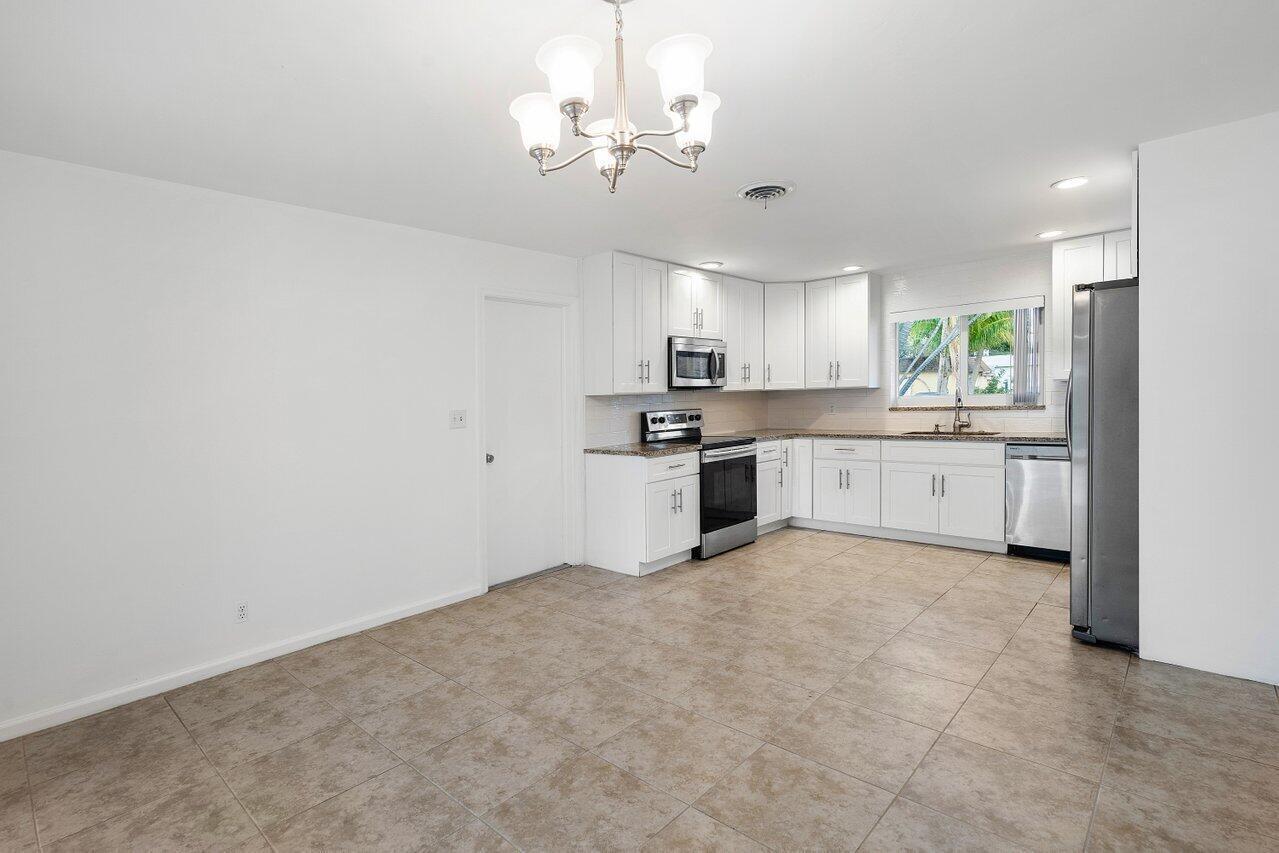 DEERFIELD BEACH GARDENS - Residential