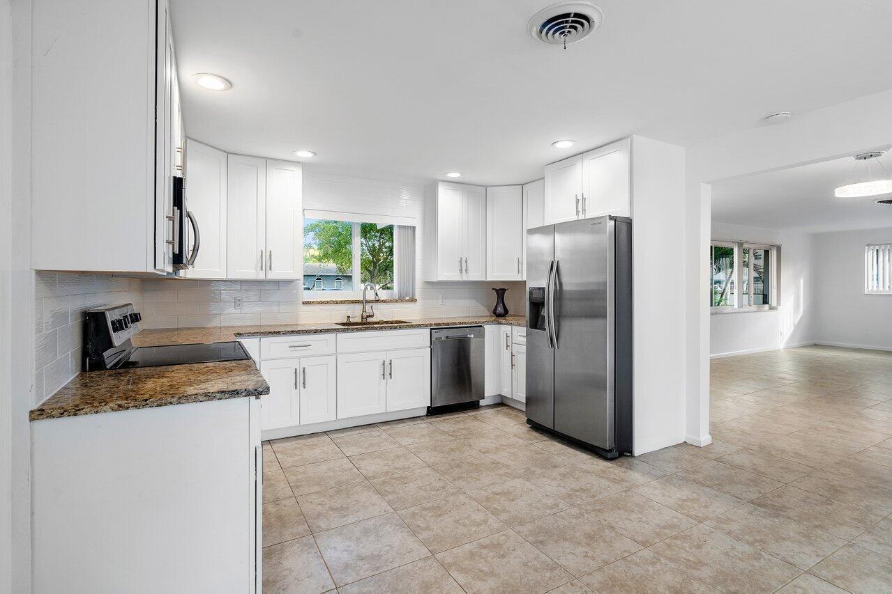 DEERFIELD BEACH GARDENS - Residential