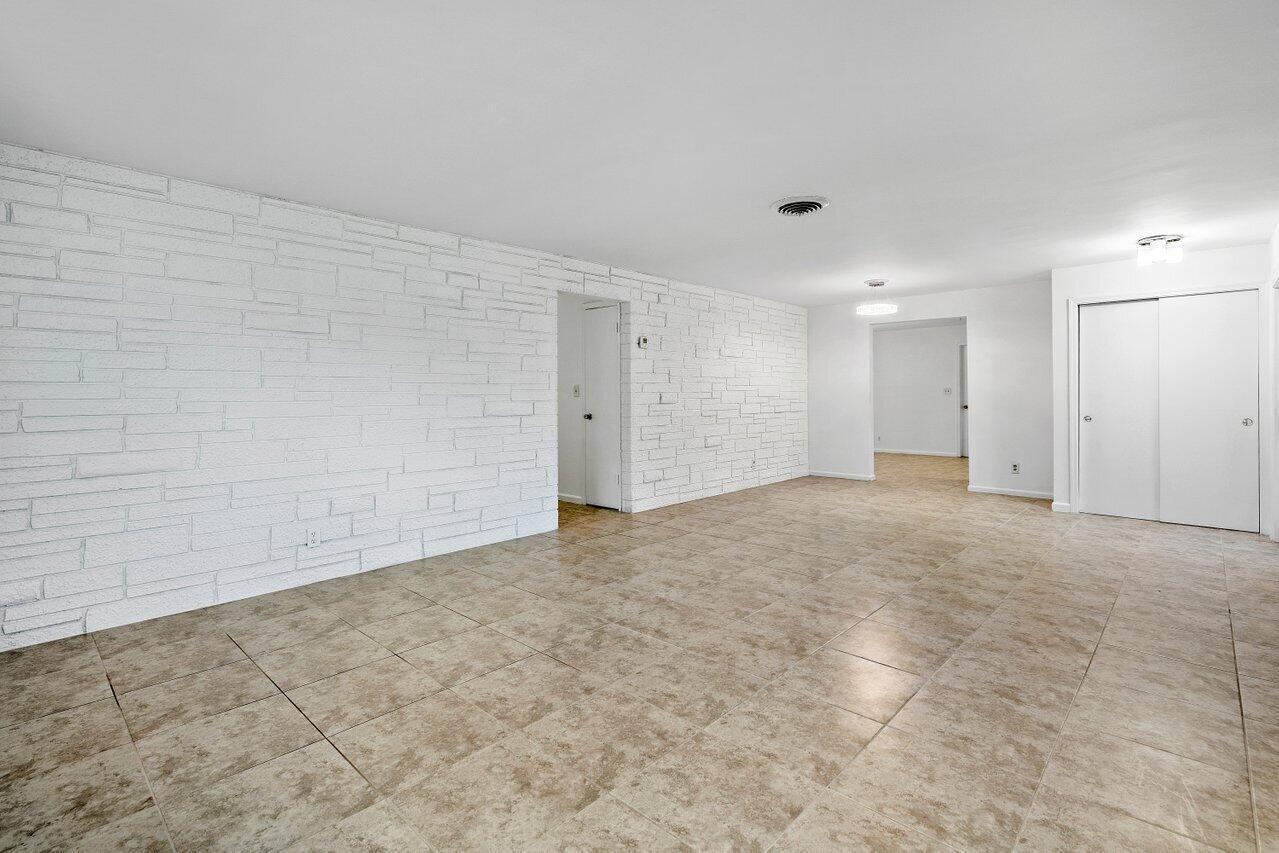 DEERFIELD BEACH GARDENS - Residential