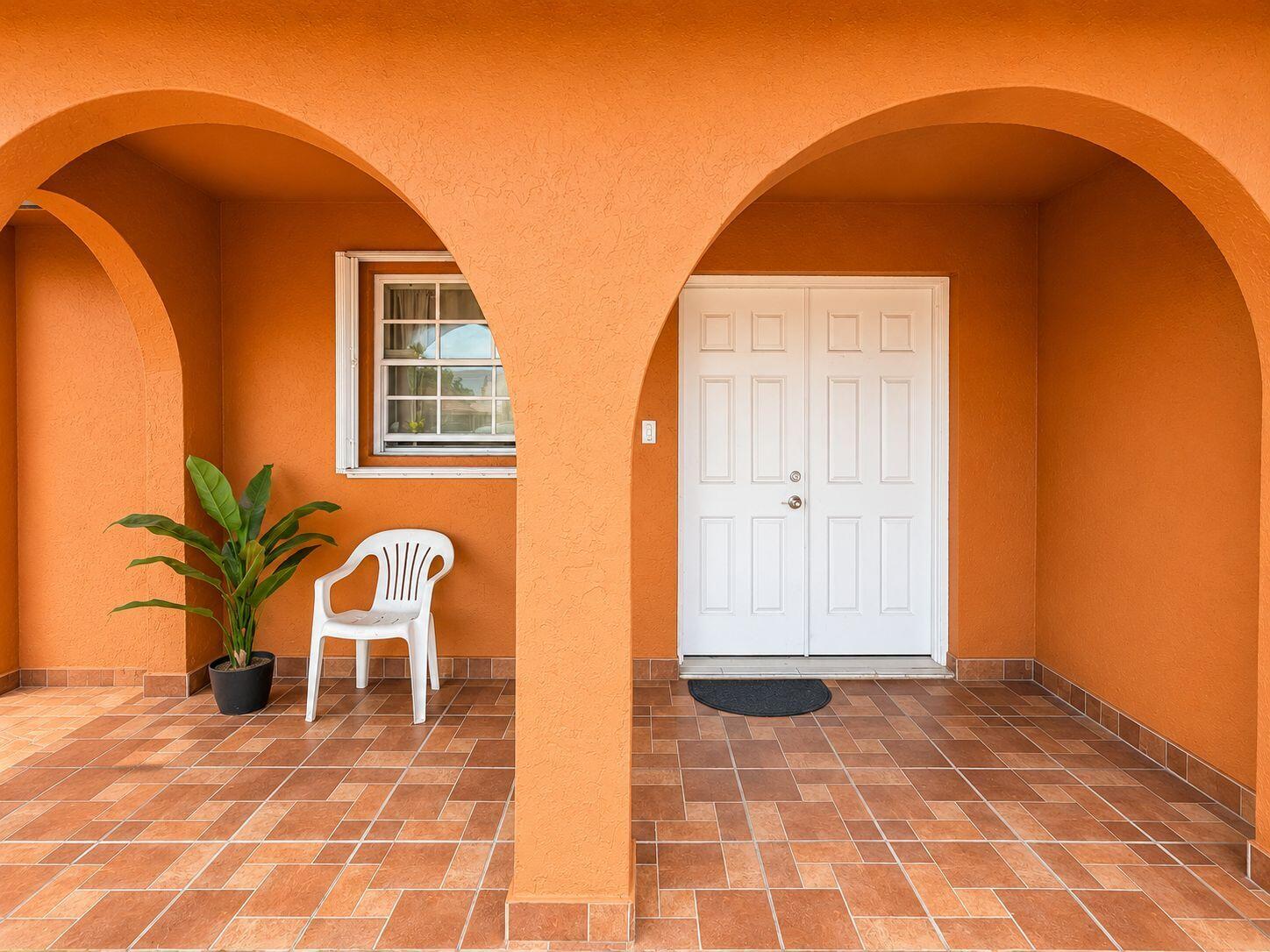MANGO HILL - Residential