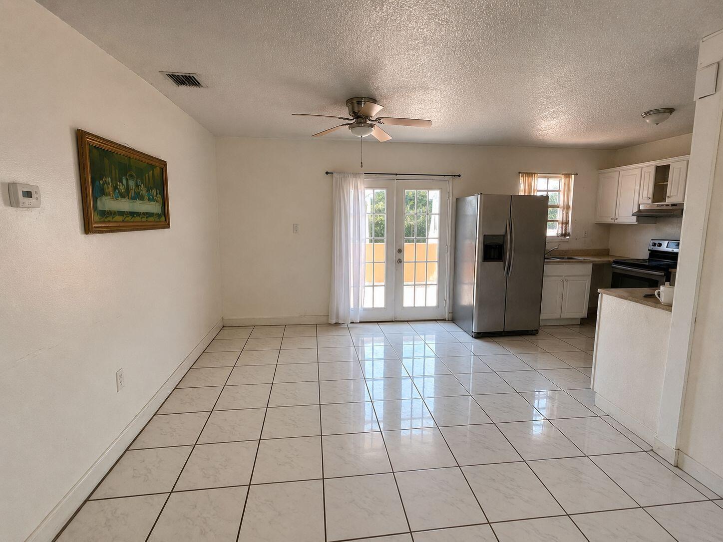 MANGO HILL - Residential