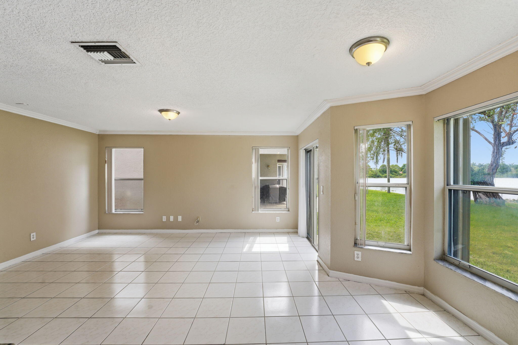 SILVER LAKES PHASE II REPLAT - Residential