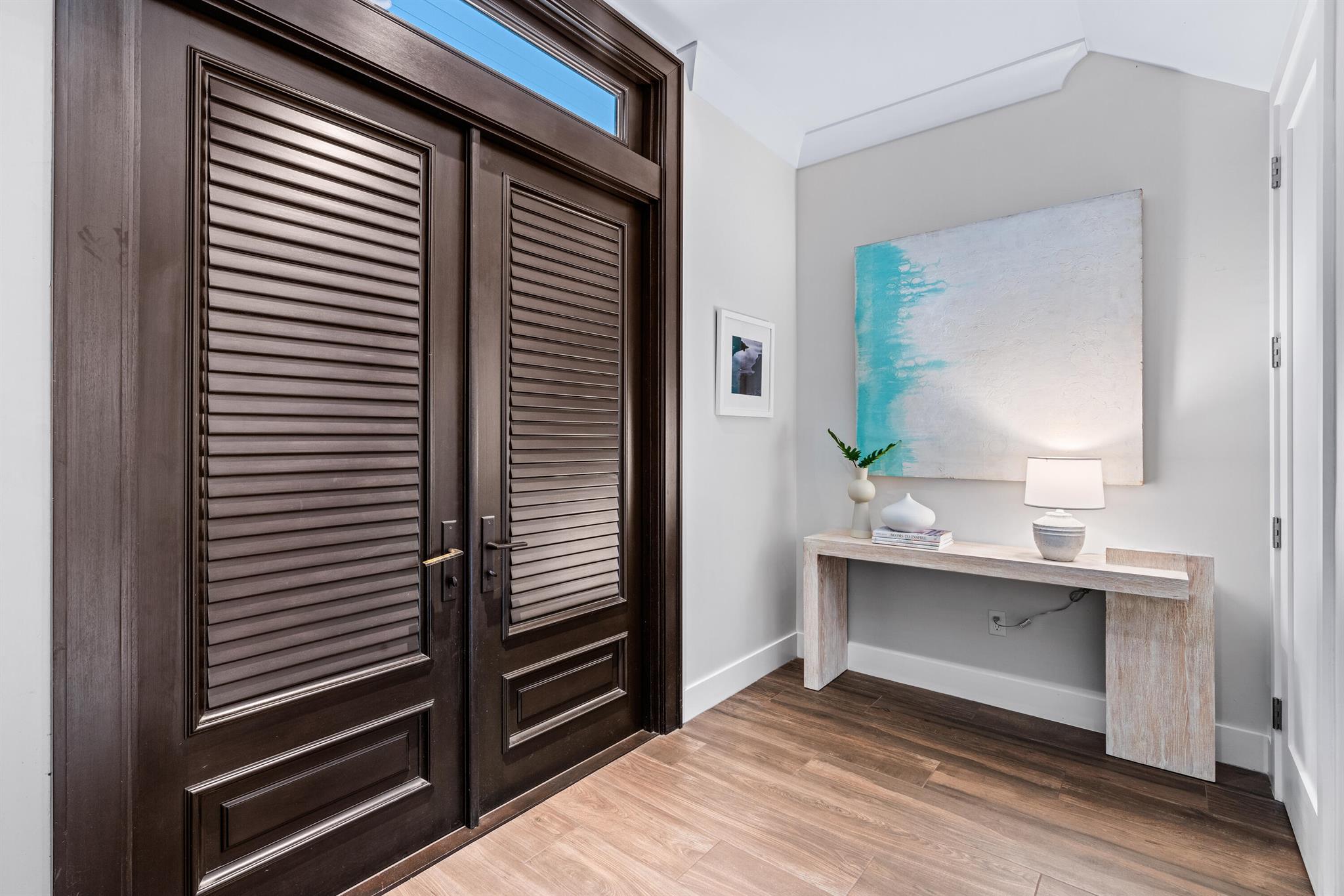 EDGEWATER - Residential