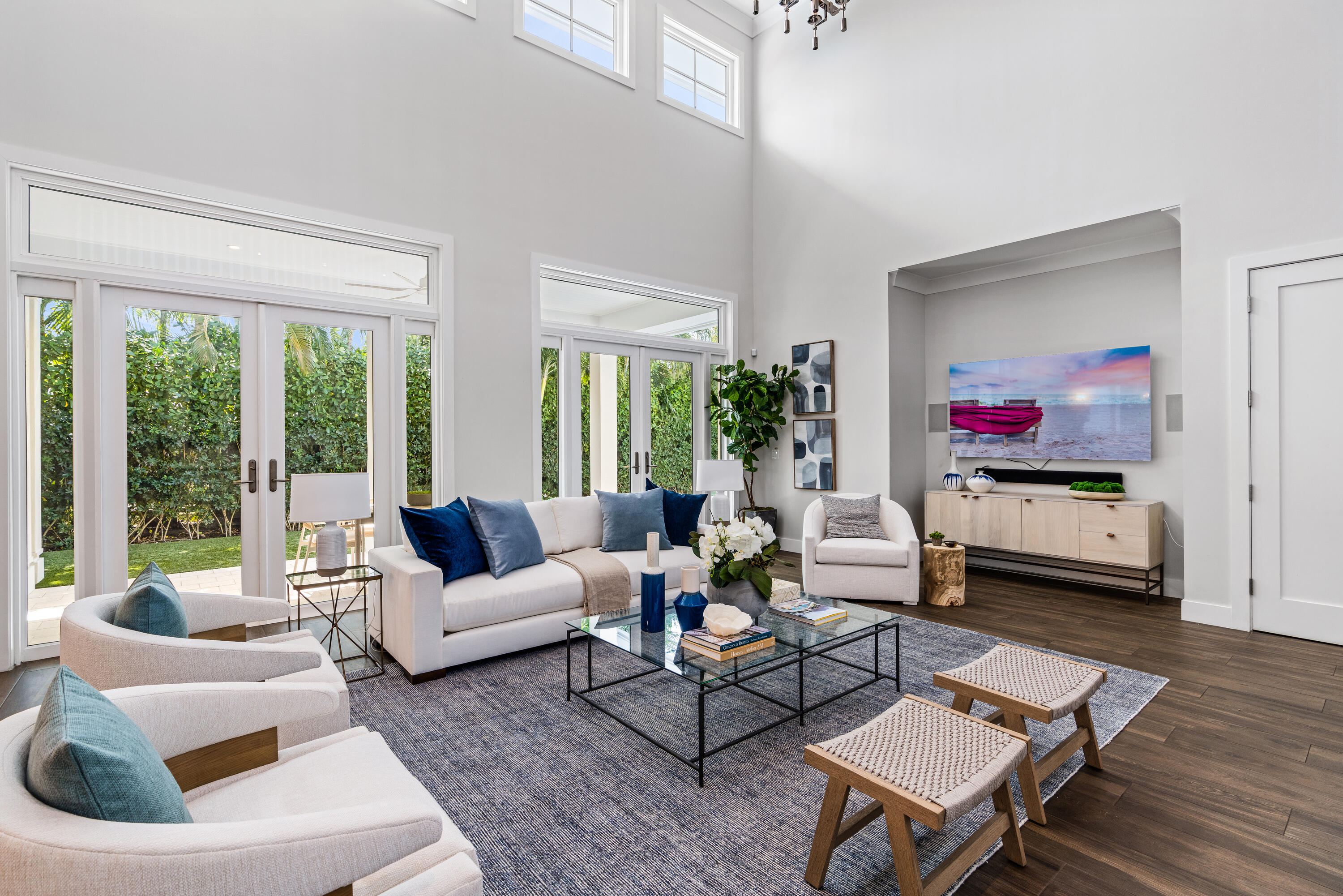 EDGEWATER - Residential