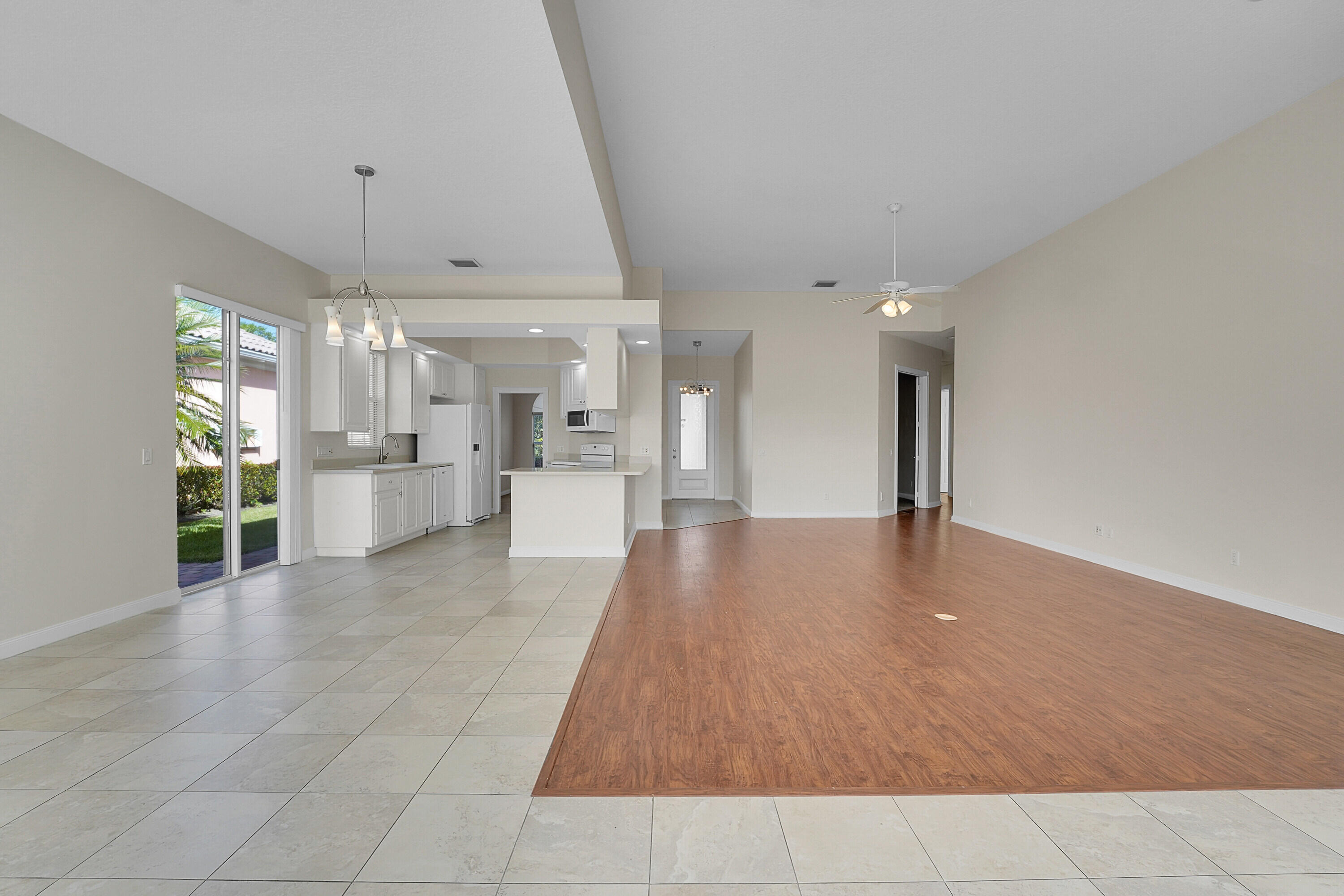 Tradition The Lakes - Residential Lease