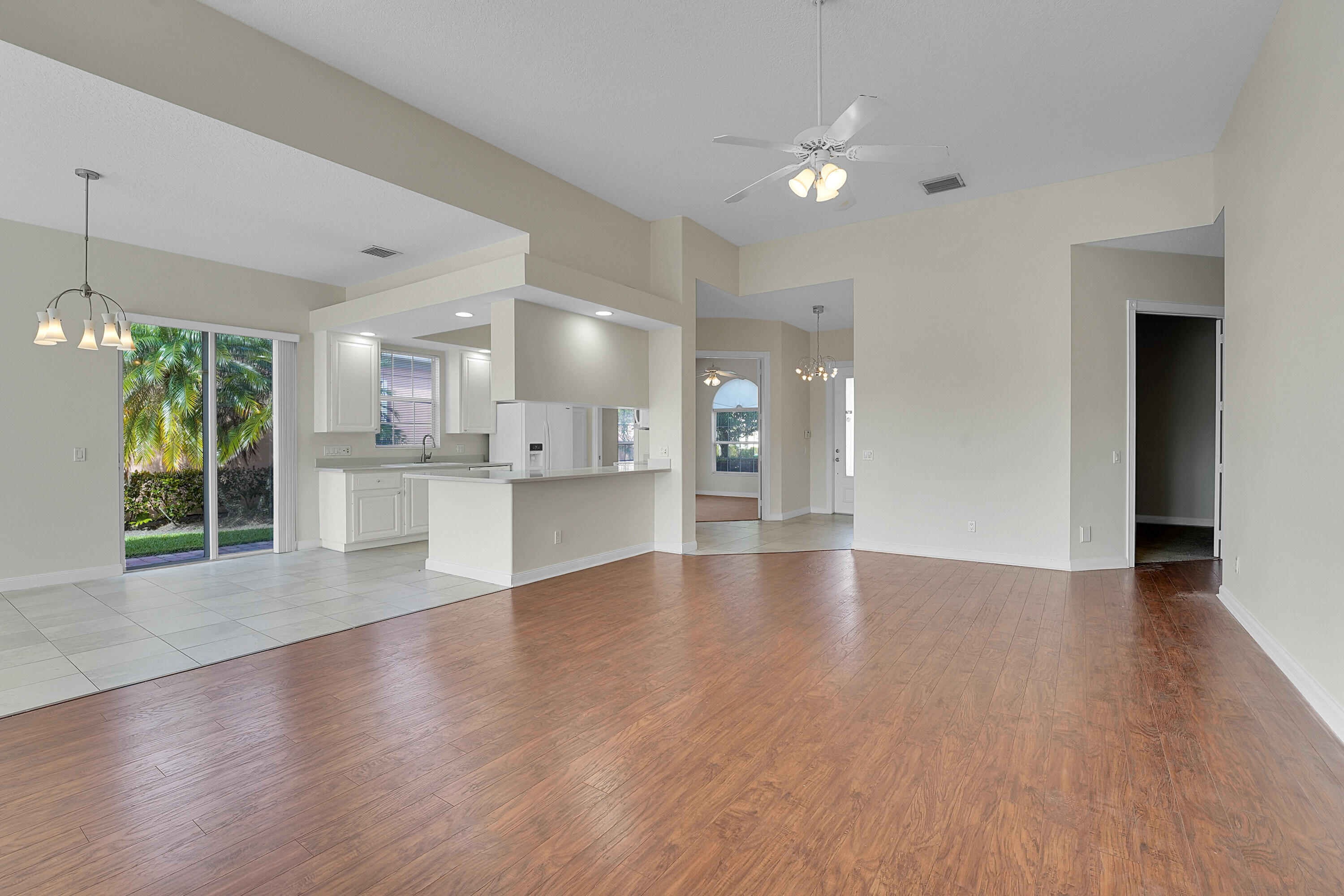 Tradition The Lakes - Residential Lease