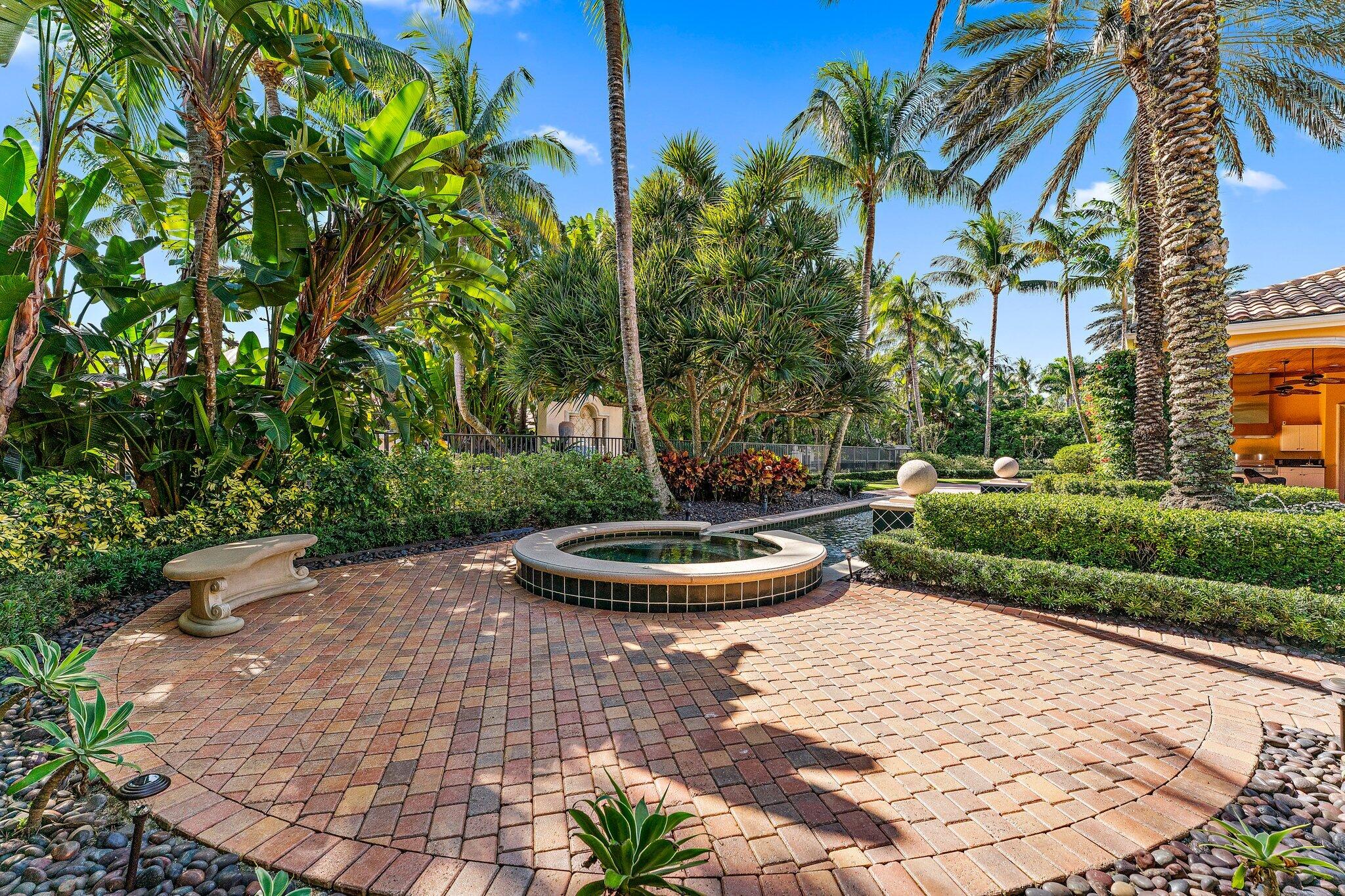 OLD PALM 4 - Residential
