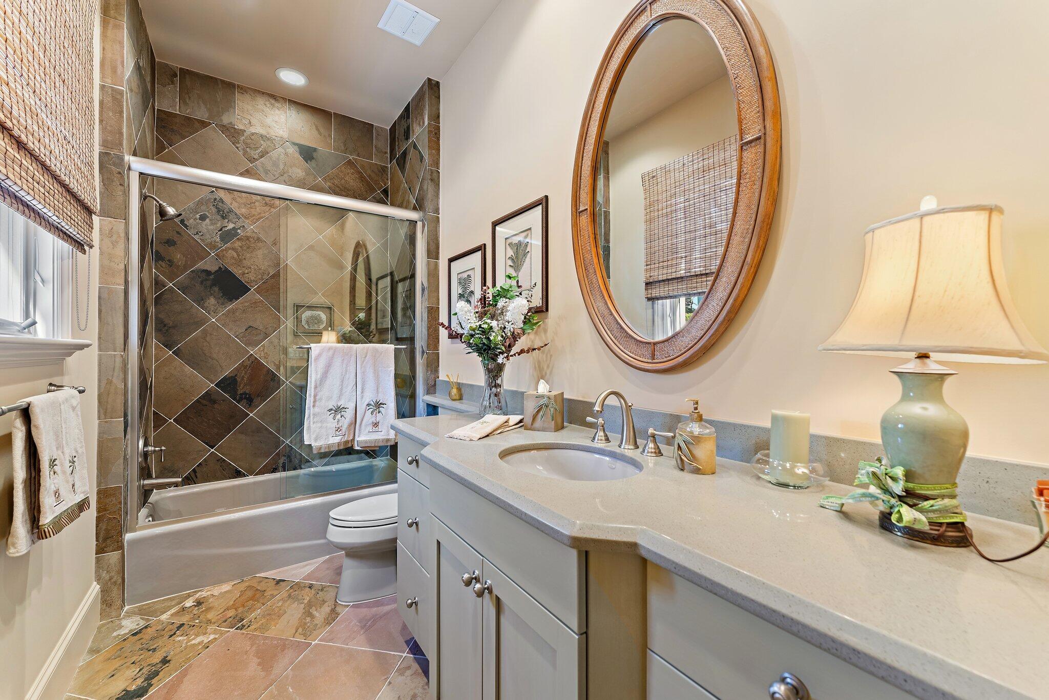OLD PALM 4 - Residential