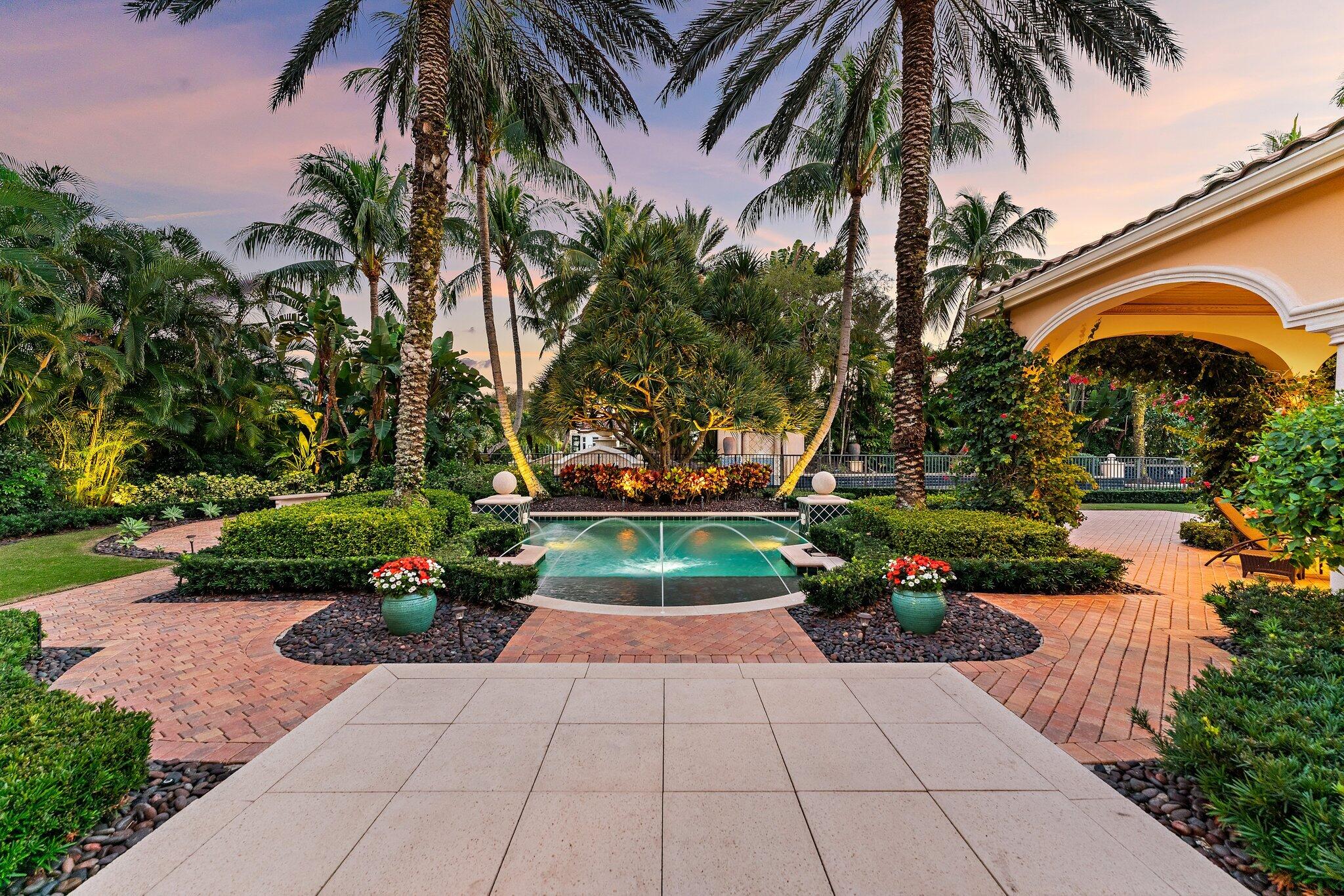 OLD PALM 4 - Residential