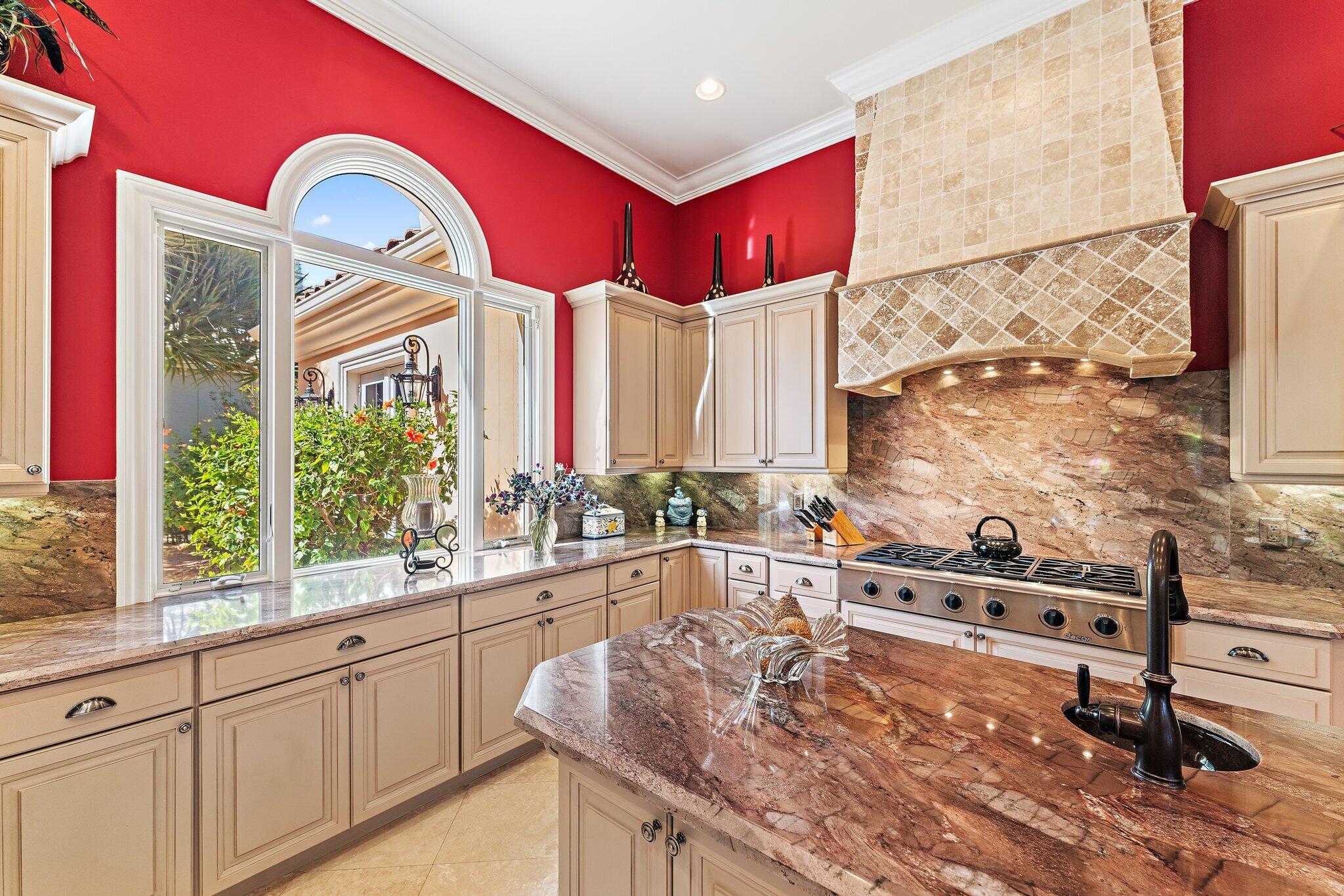 OLD PALM 4 - Residential