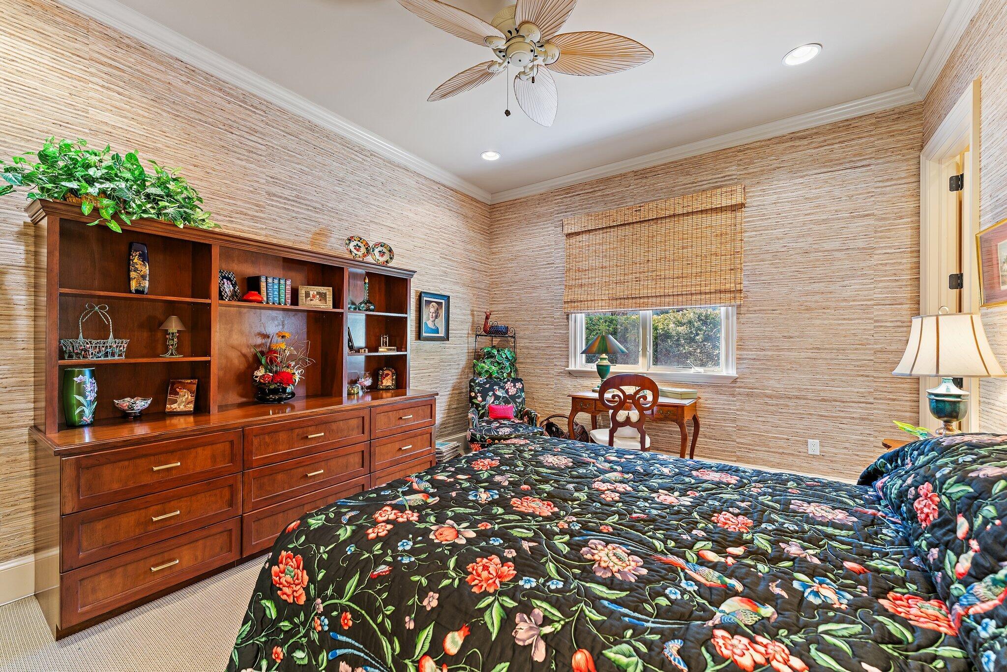 OLD PALM 4 - Residential