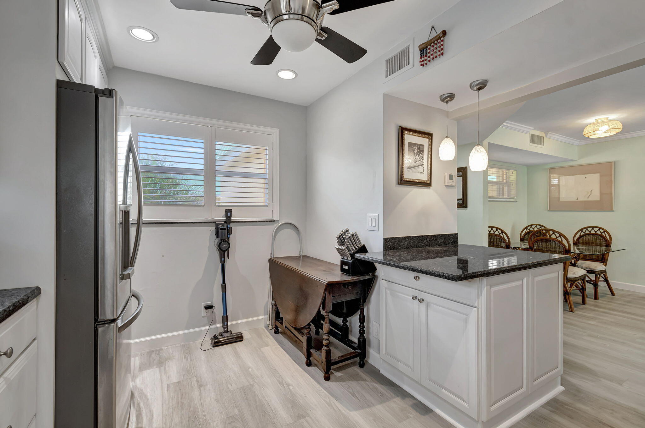 COLONIAL CLUB CONDO SEC 1 - Residential Lease