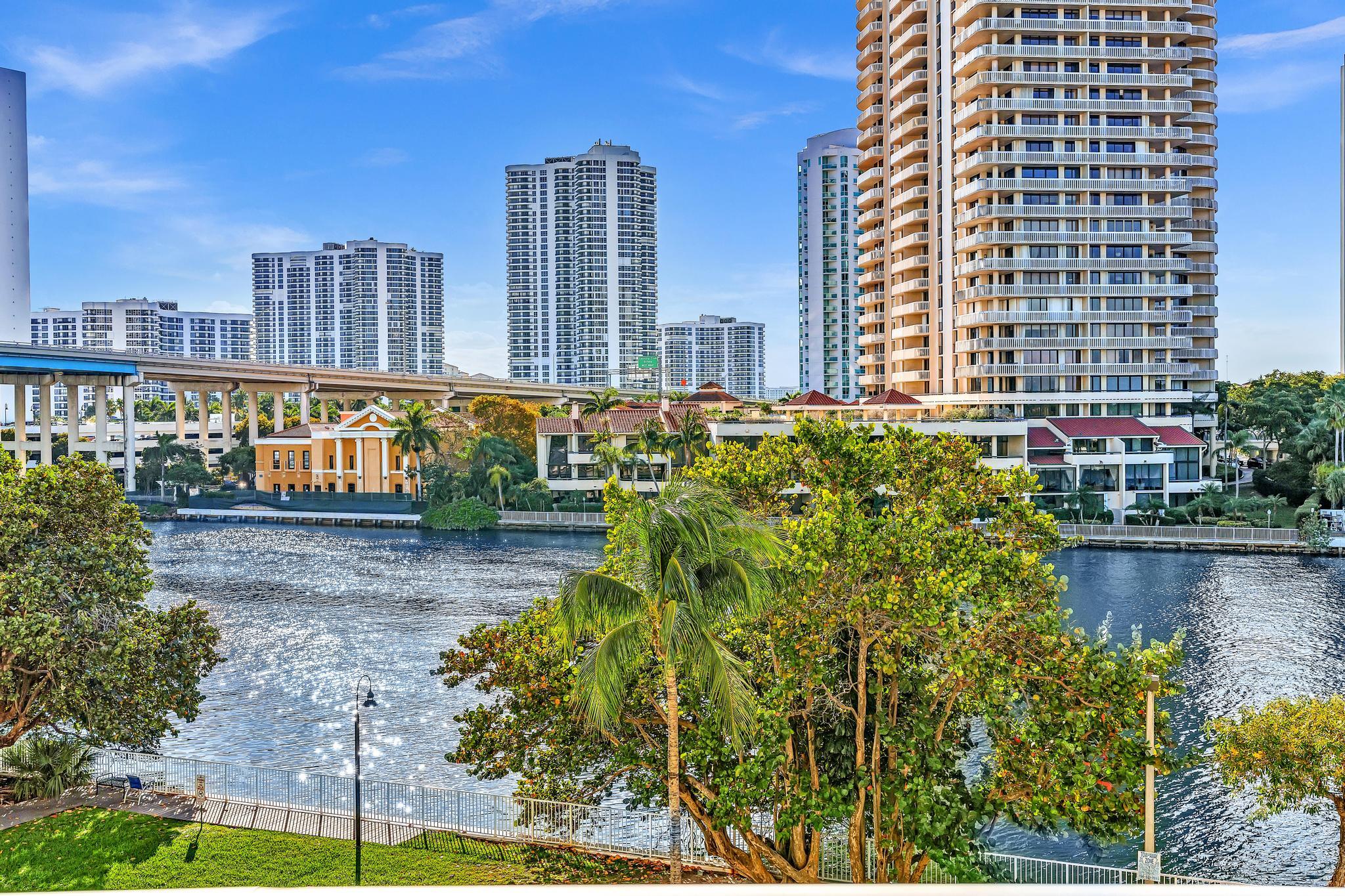 OCEANVIEW BUILDING A CONDO - Residential