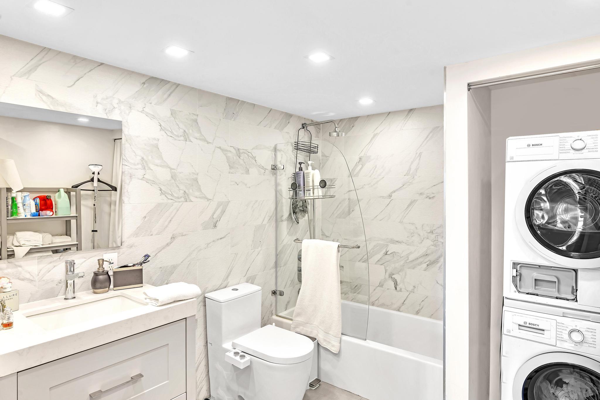 OCEANVIEW BUILDING A CONDO - Residential
