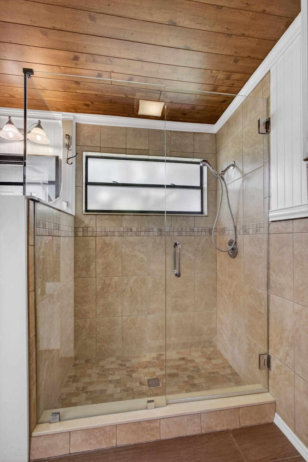 EASTPOINTE COUNTRY CLUB 7A - Residential