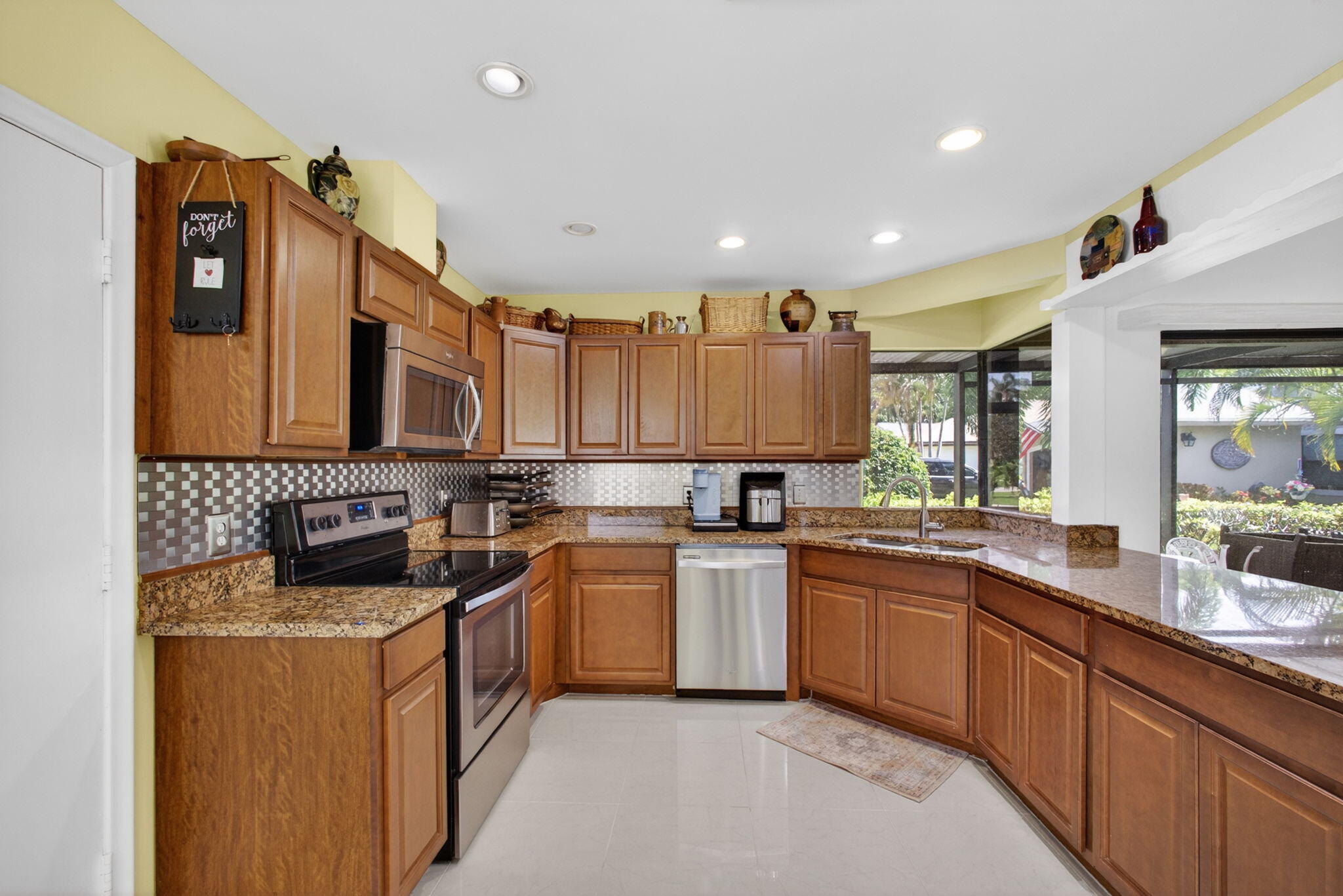 EASTPOINTE COUNTRY CLUB 7A - Residential